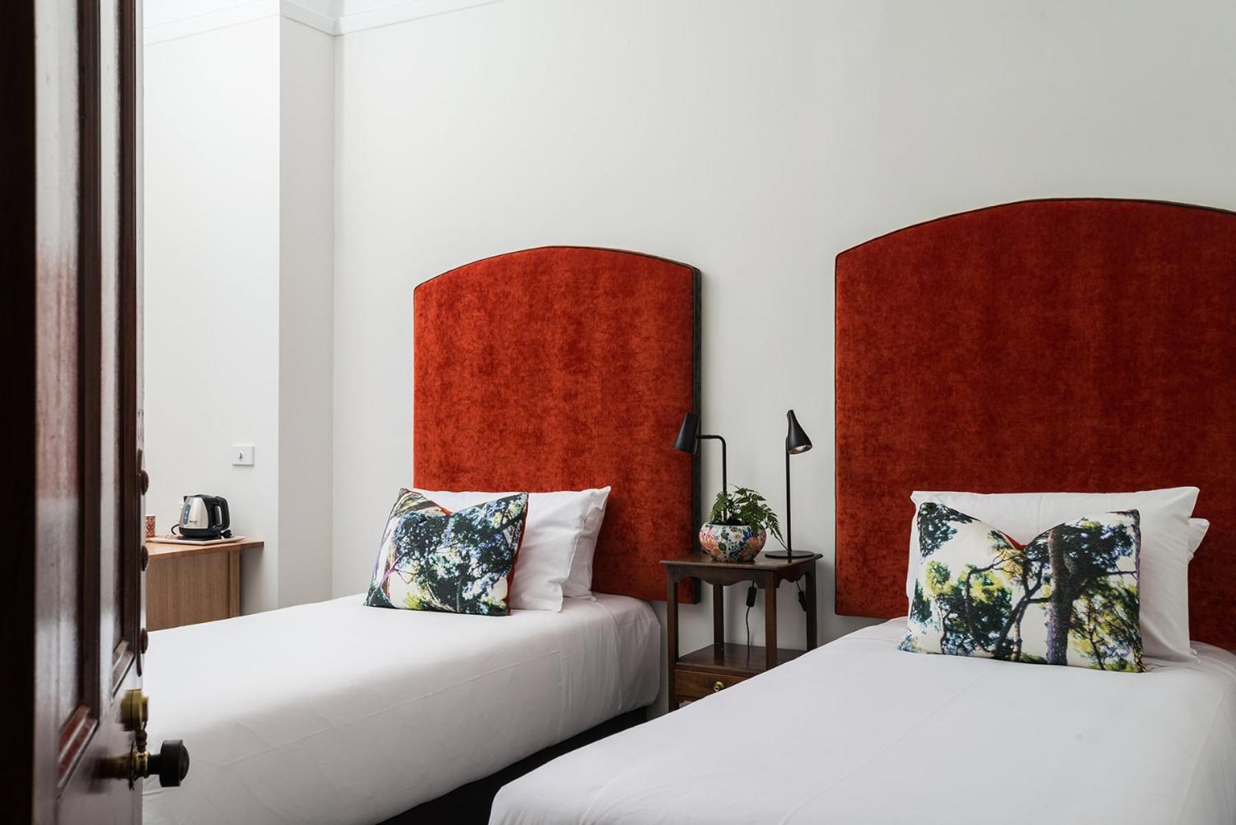 Twin Room with Private Bathroom photo 1