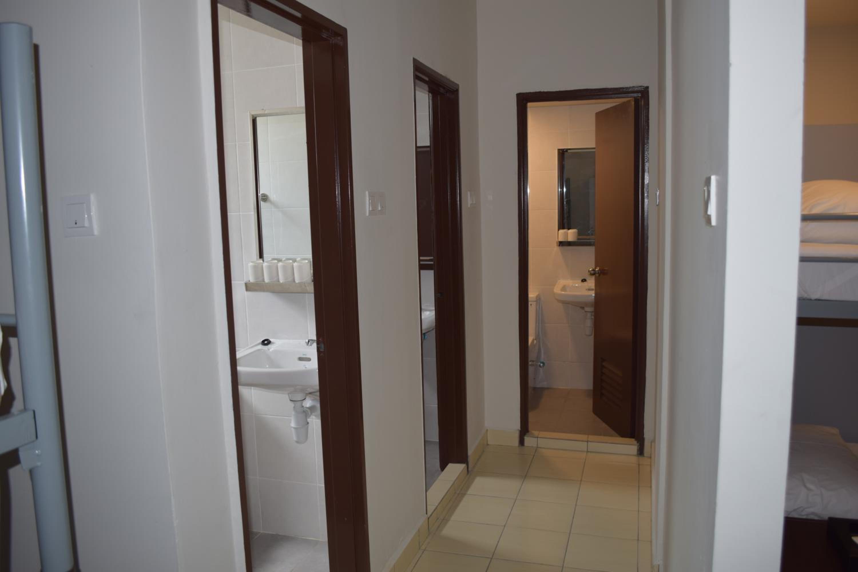 Mixed Dormitory Room photo 1