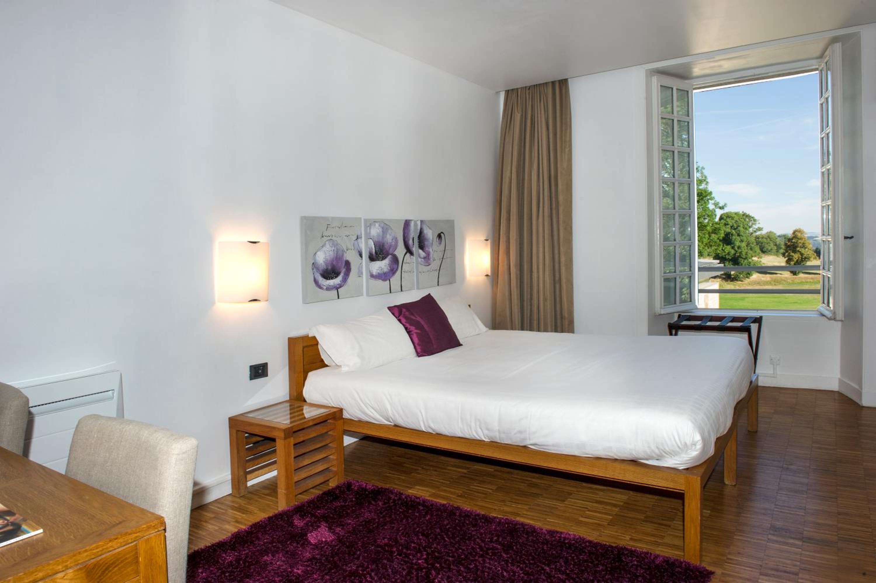 Large Double Room - Photo 2