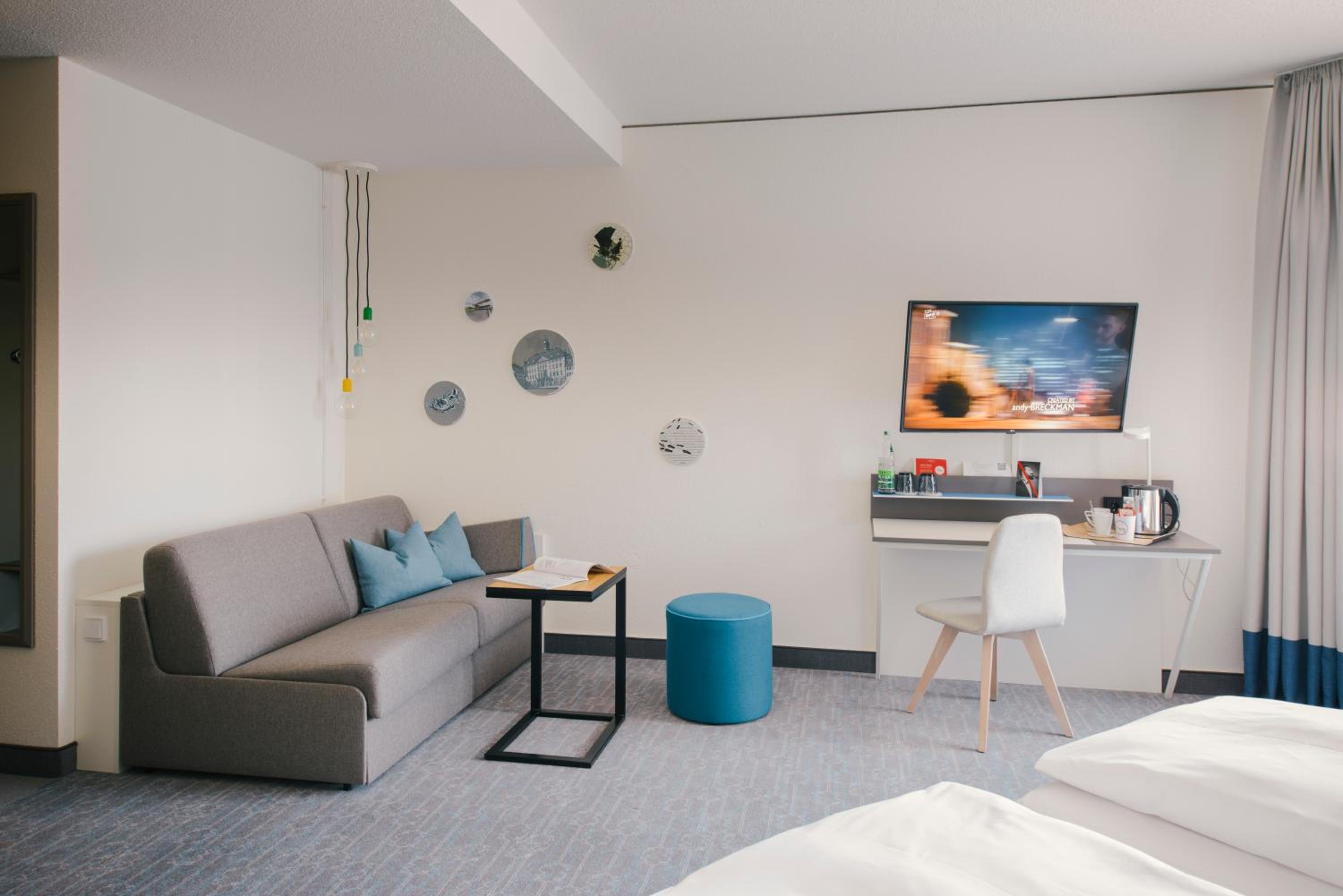 Lounge Room - Photo 8