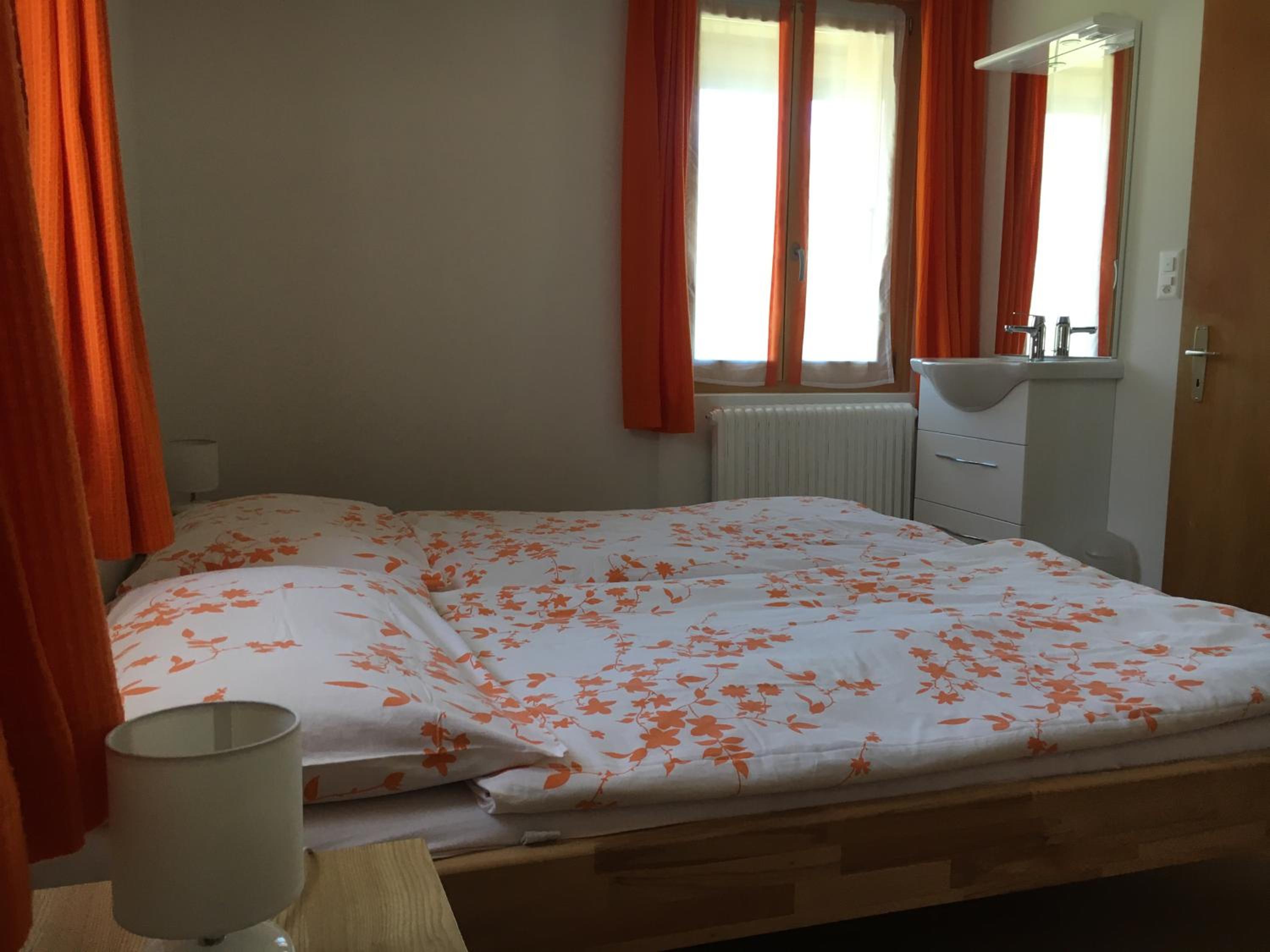 Double Room with Private Bathroom - Photo 1