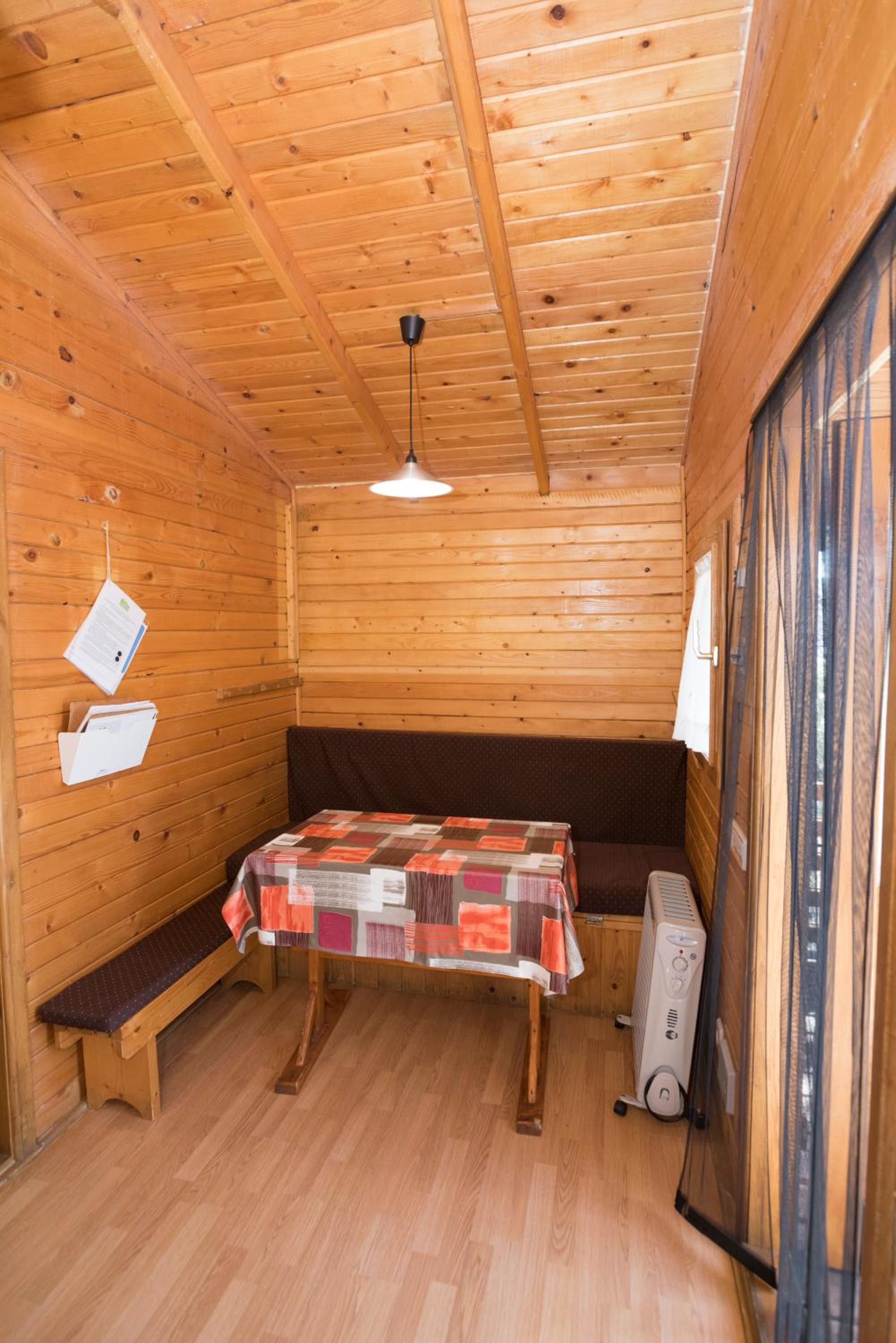 One-Bedroom Bungalow photo 3