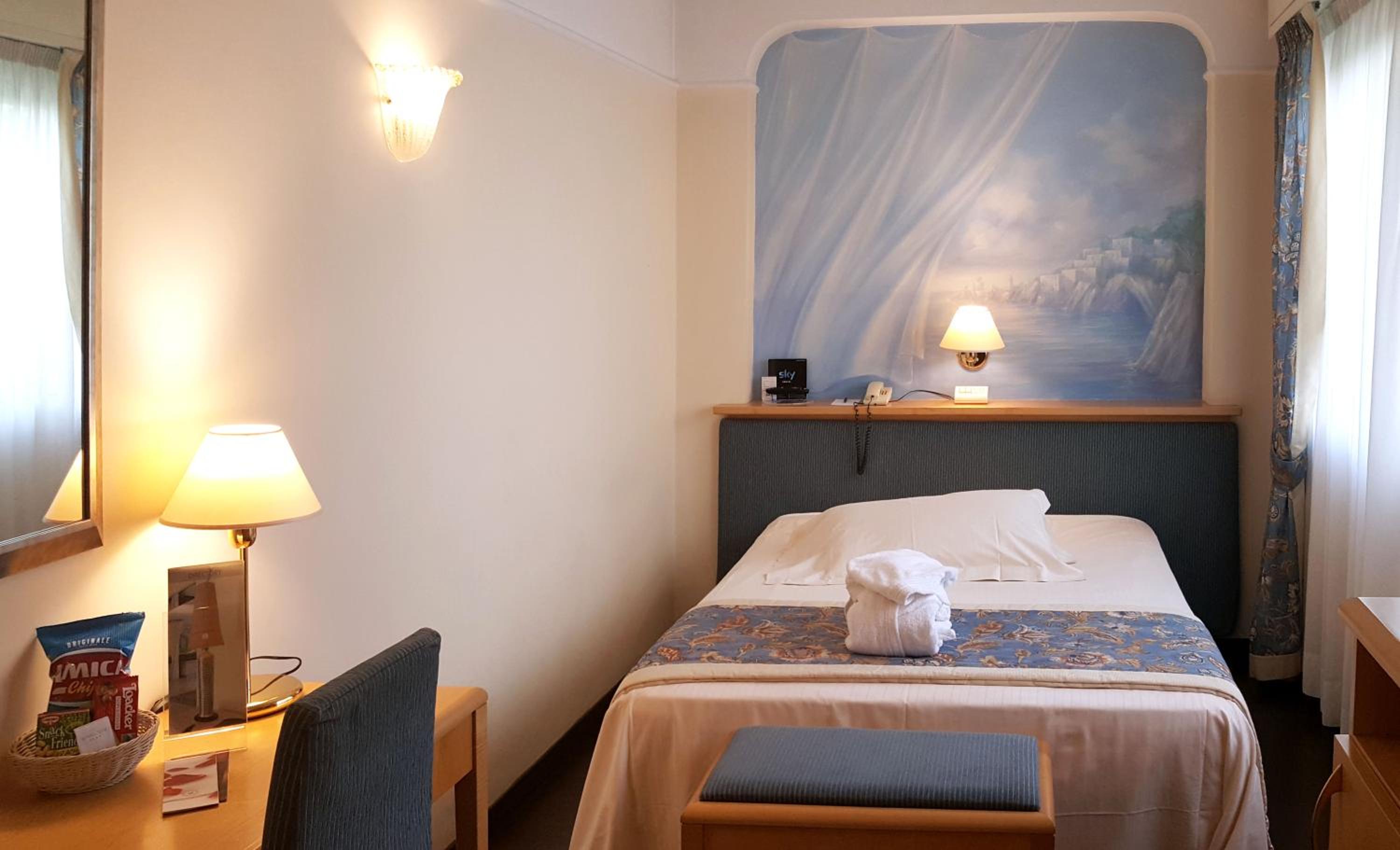 Small Double Room photo 2