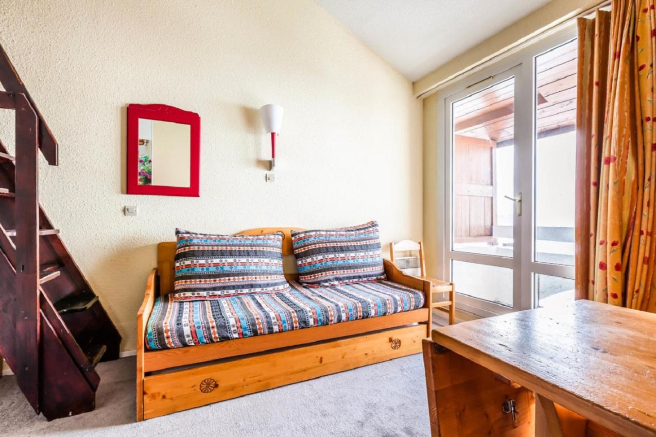 Prestige One-Bedroom Apartment (7 People)