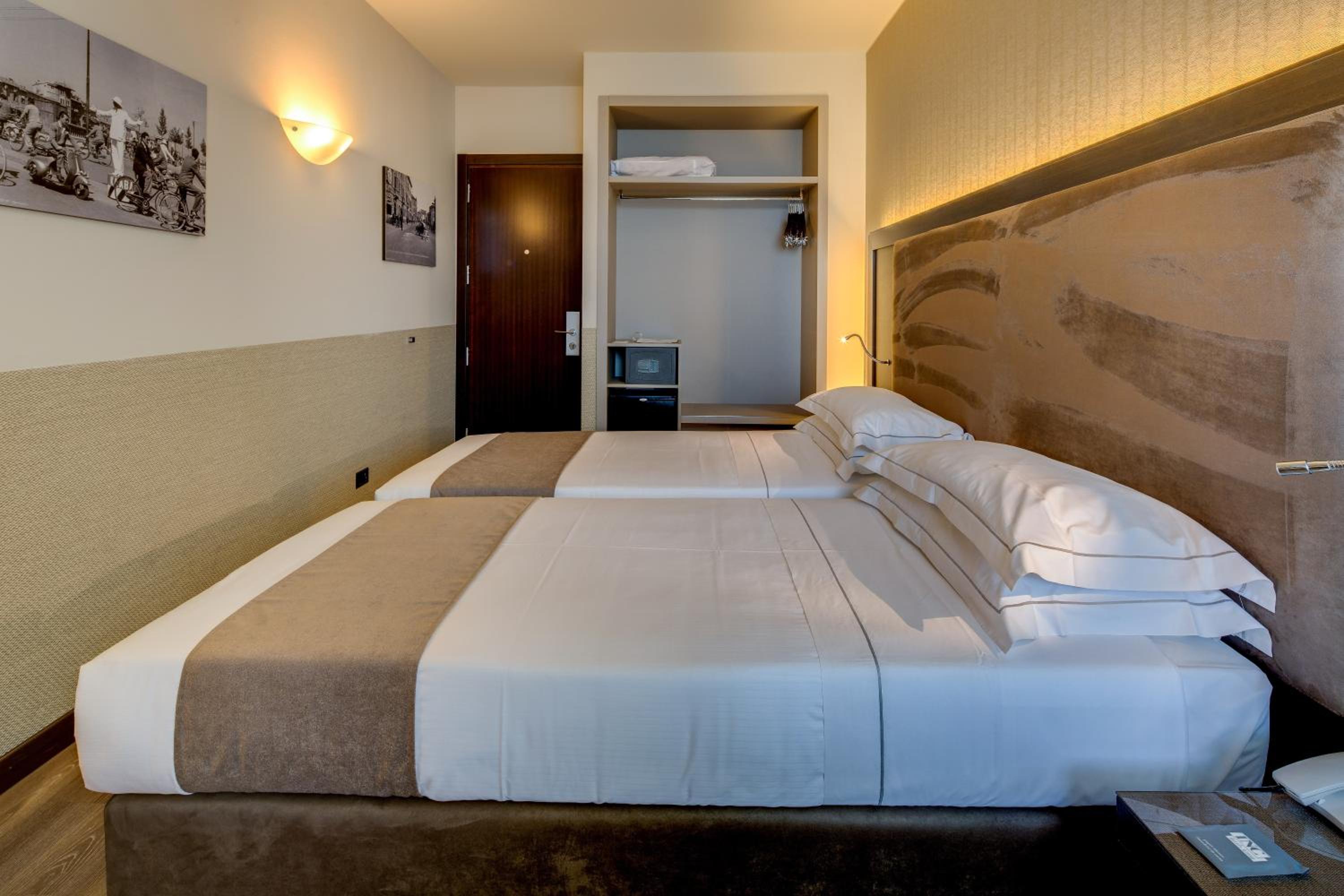 Superior Twin Room - Non-Smoking - Photo 8