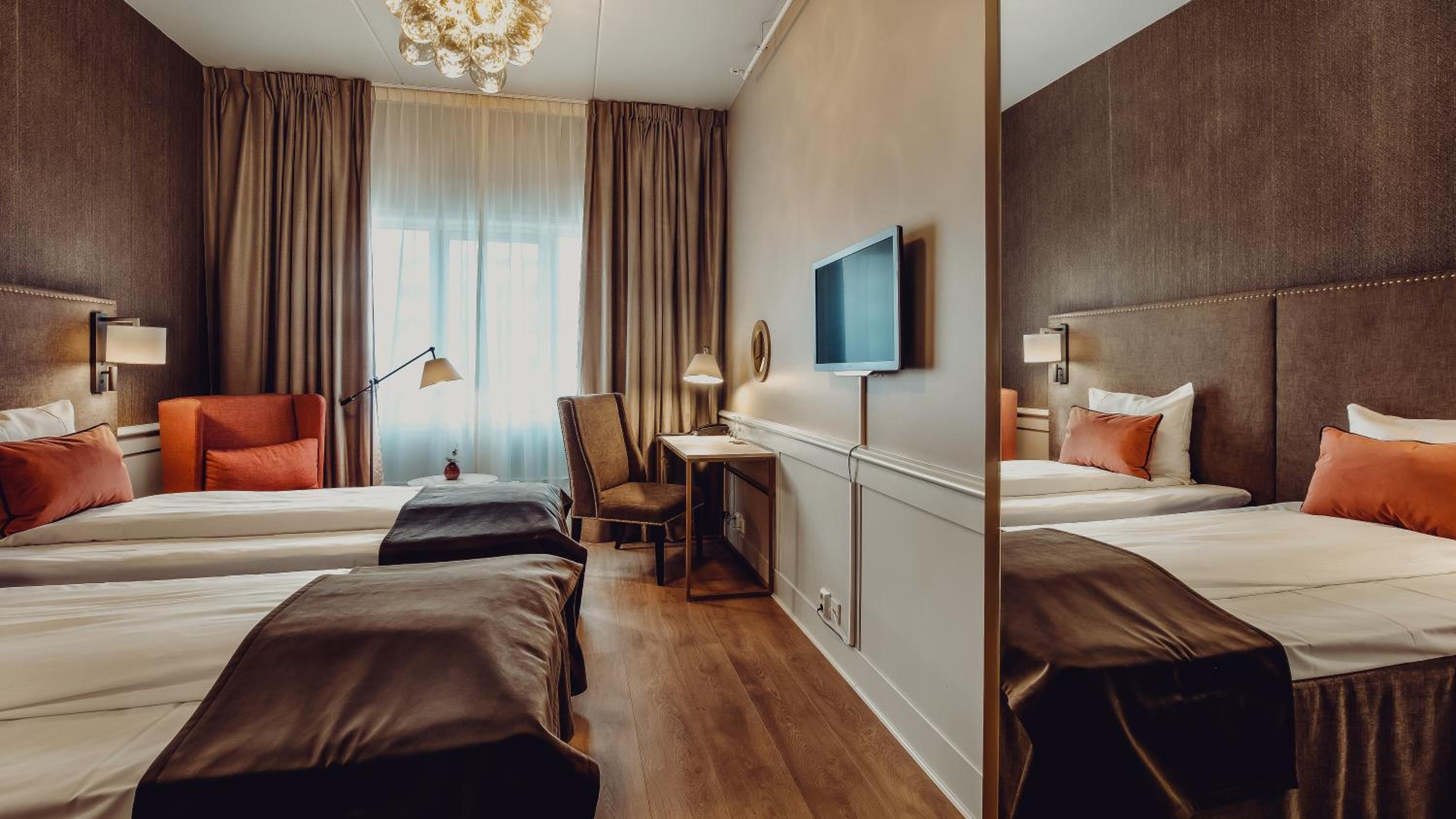 Standard Double or Twin Room - Photo 2