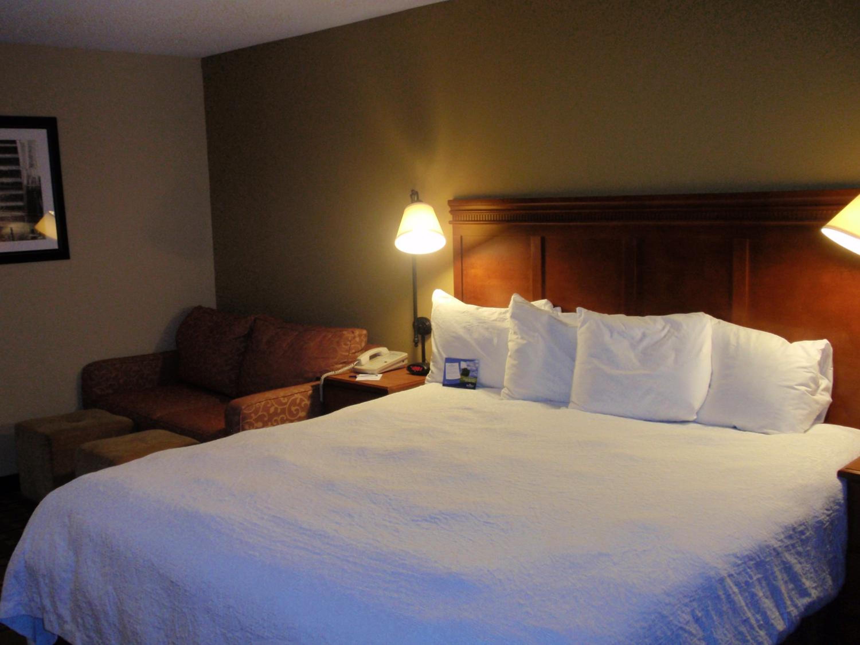 King Room - Non-Smoking - Photo 1