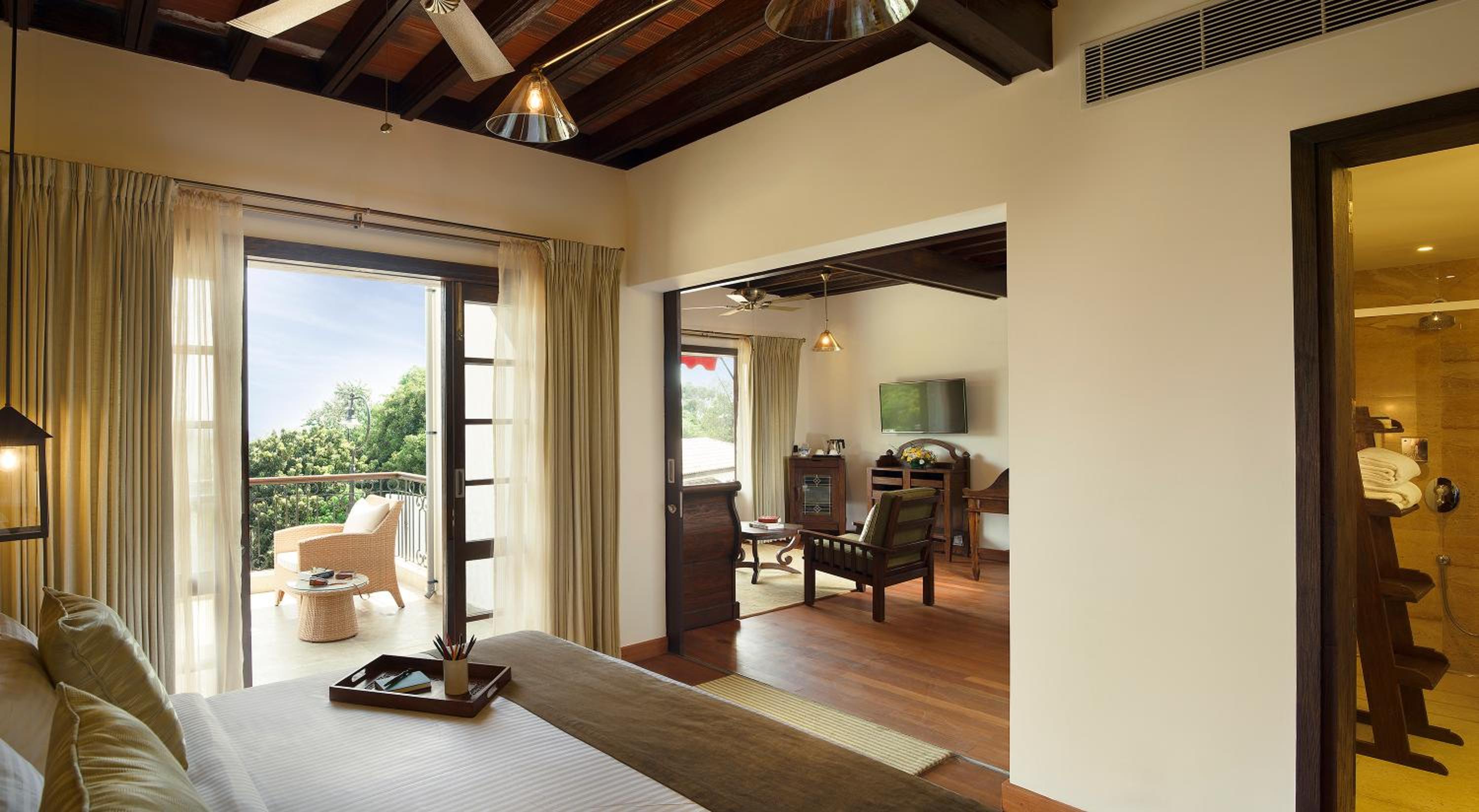 Luxury Suite photo 3