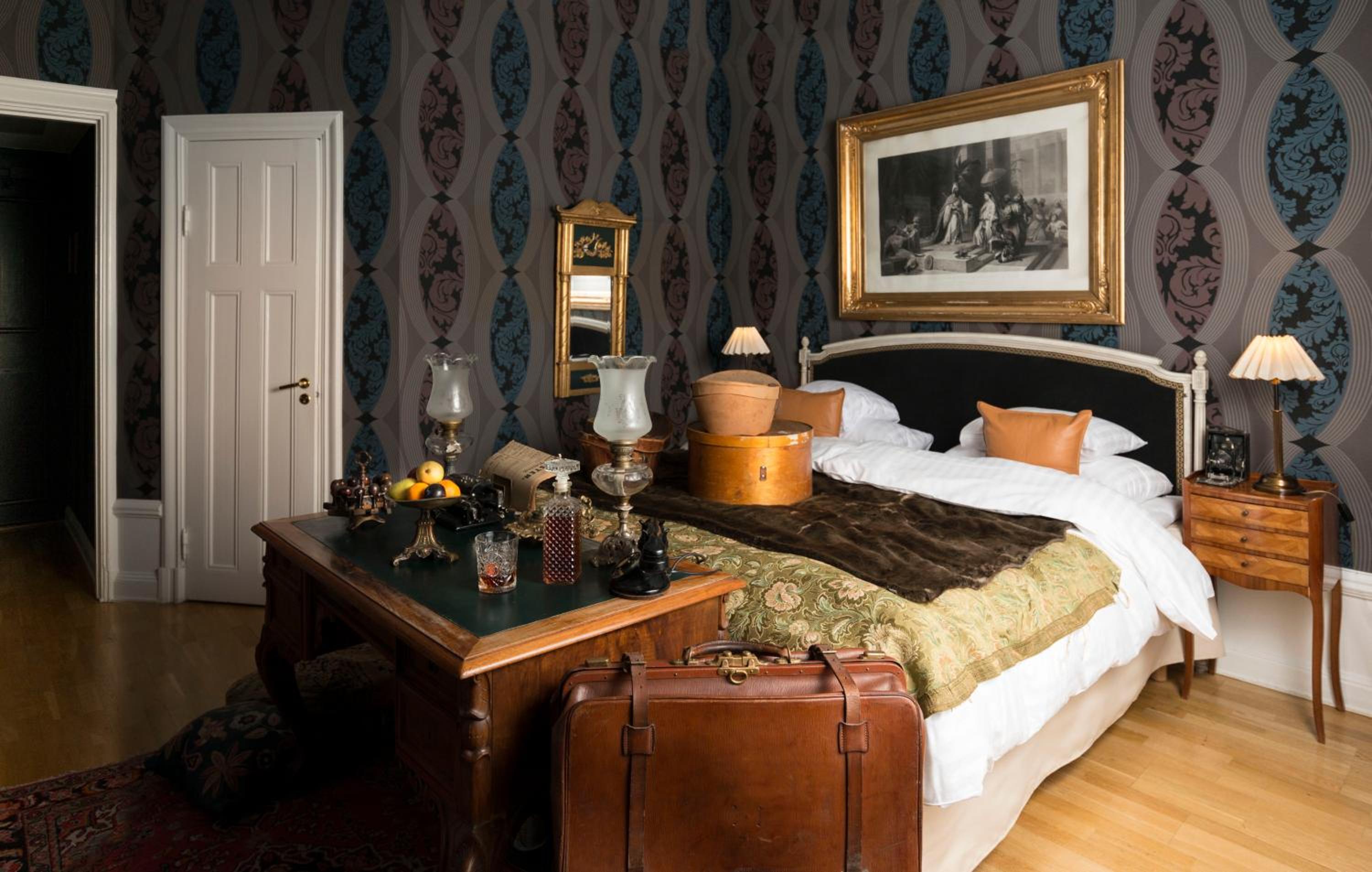 Superior Queen Room - Non-Smoking thumbnail 6