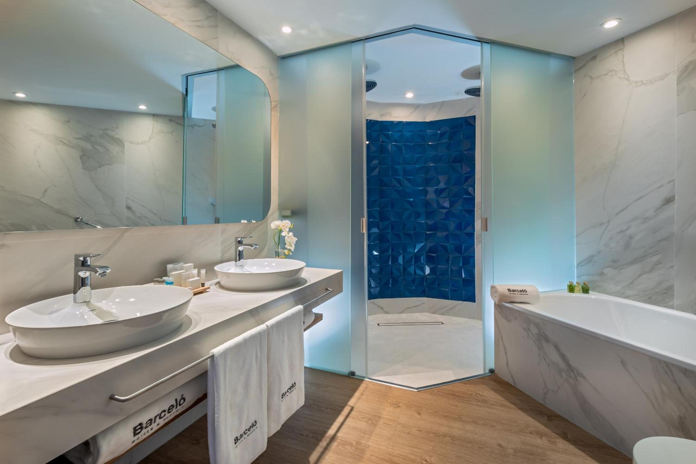 Junior Suite - Photo 10