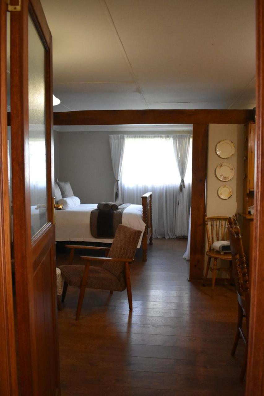 Double Room with Private Bathroom - Photo 1