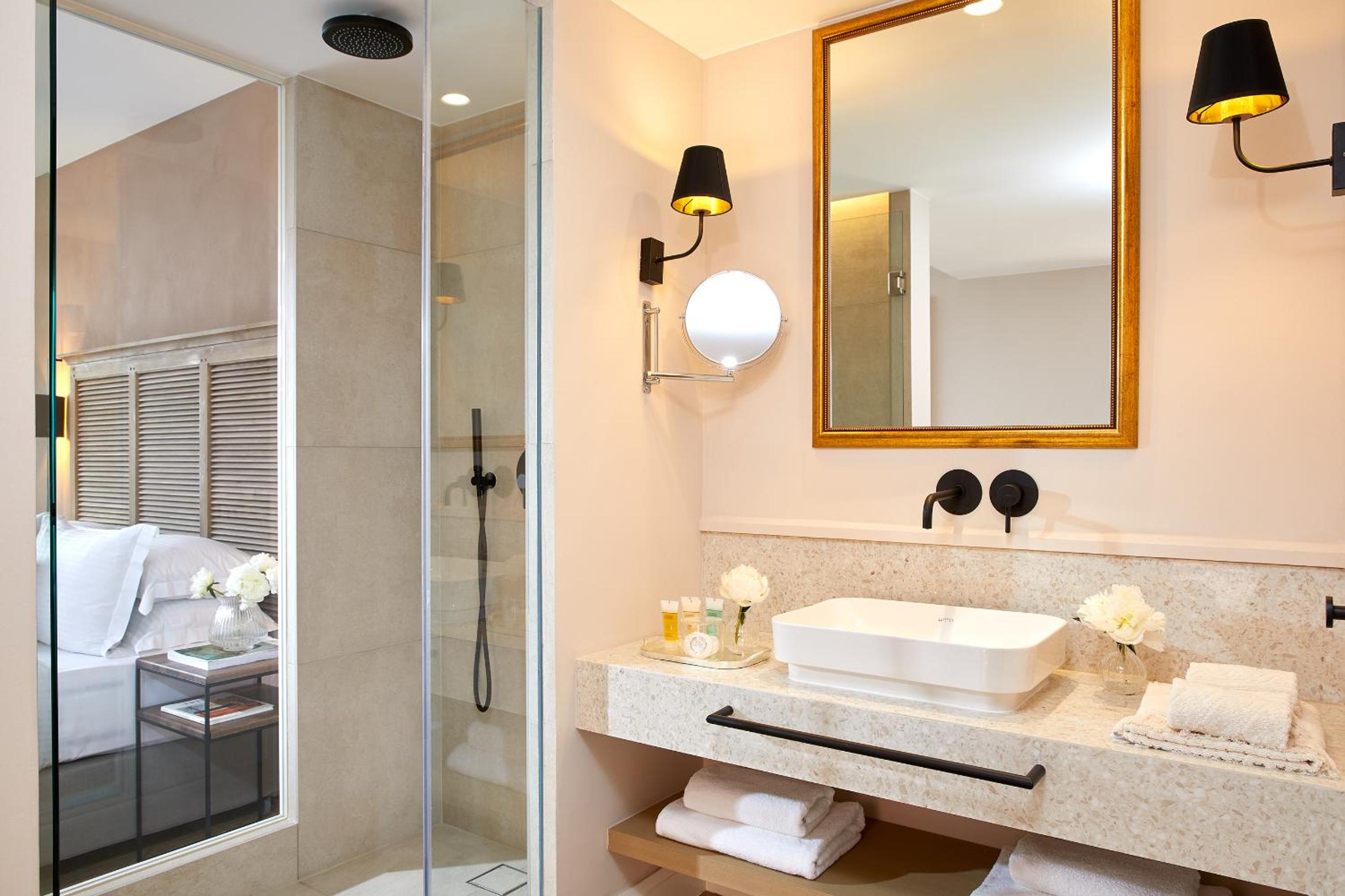 Junior Suite with Private Pool and Sea View photo 3