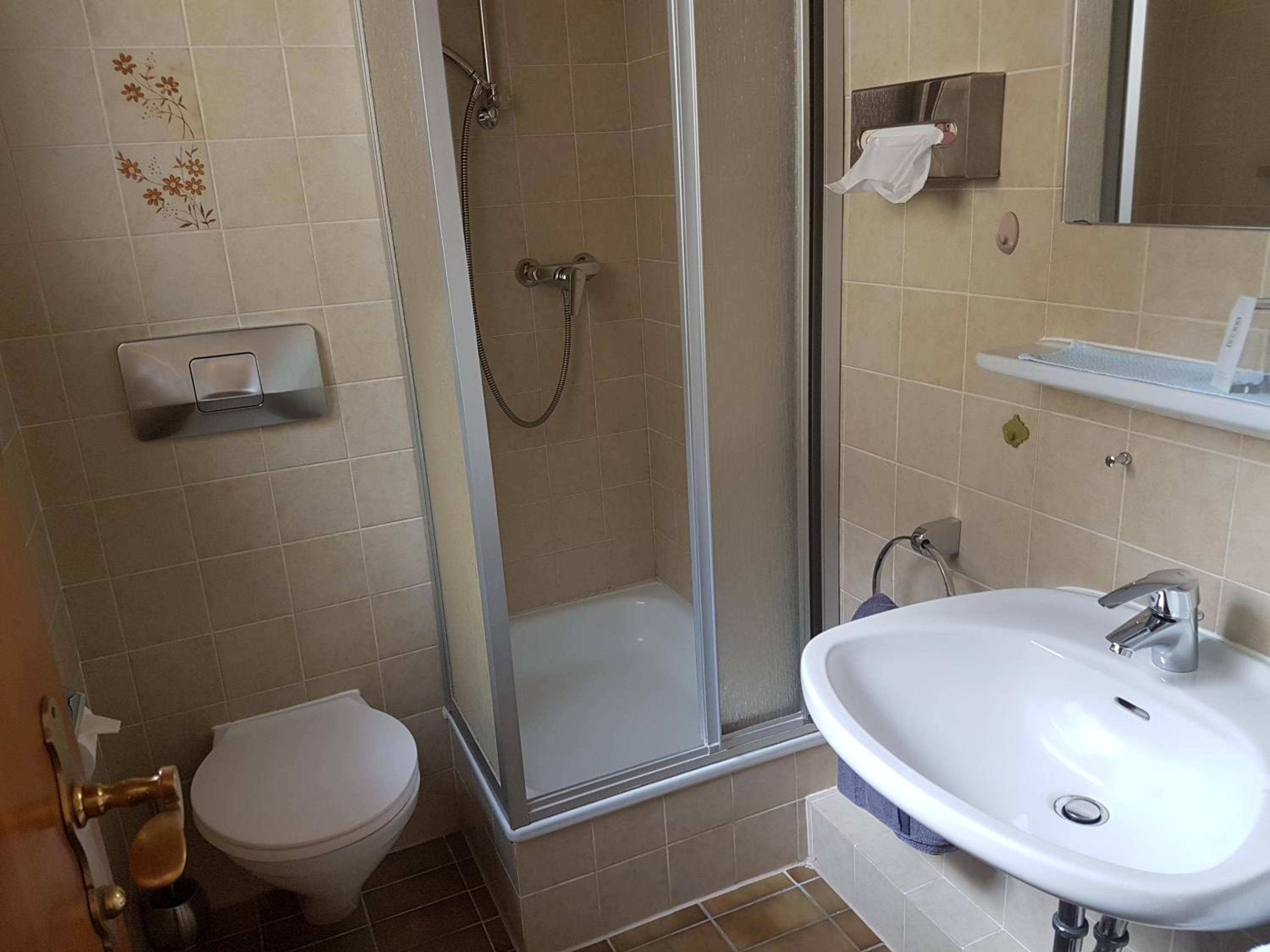 Standard Single Room with Balcony photo 2