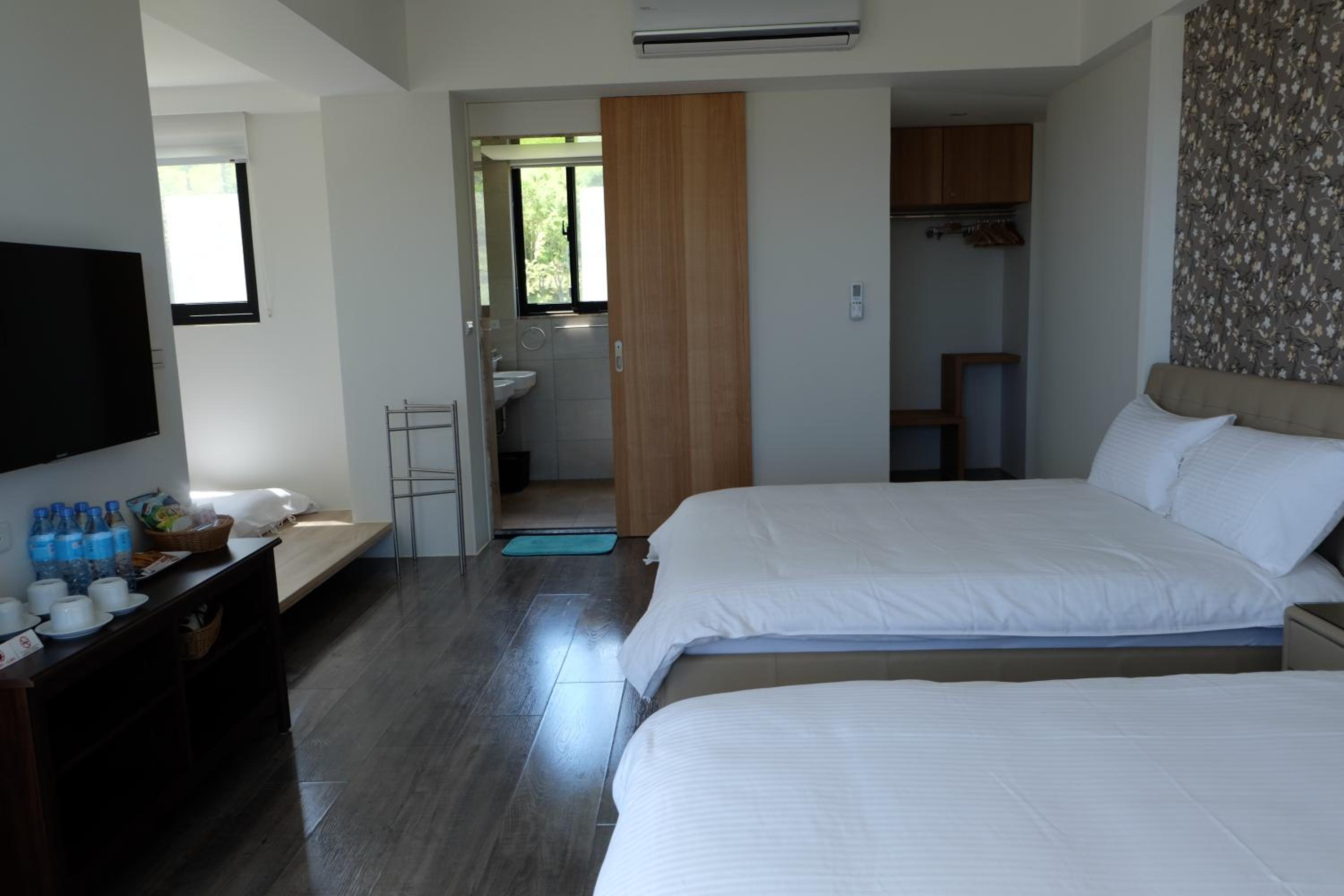 Family Room with Sea View photo 3