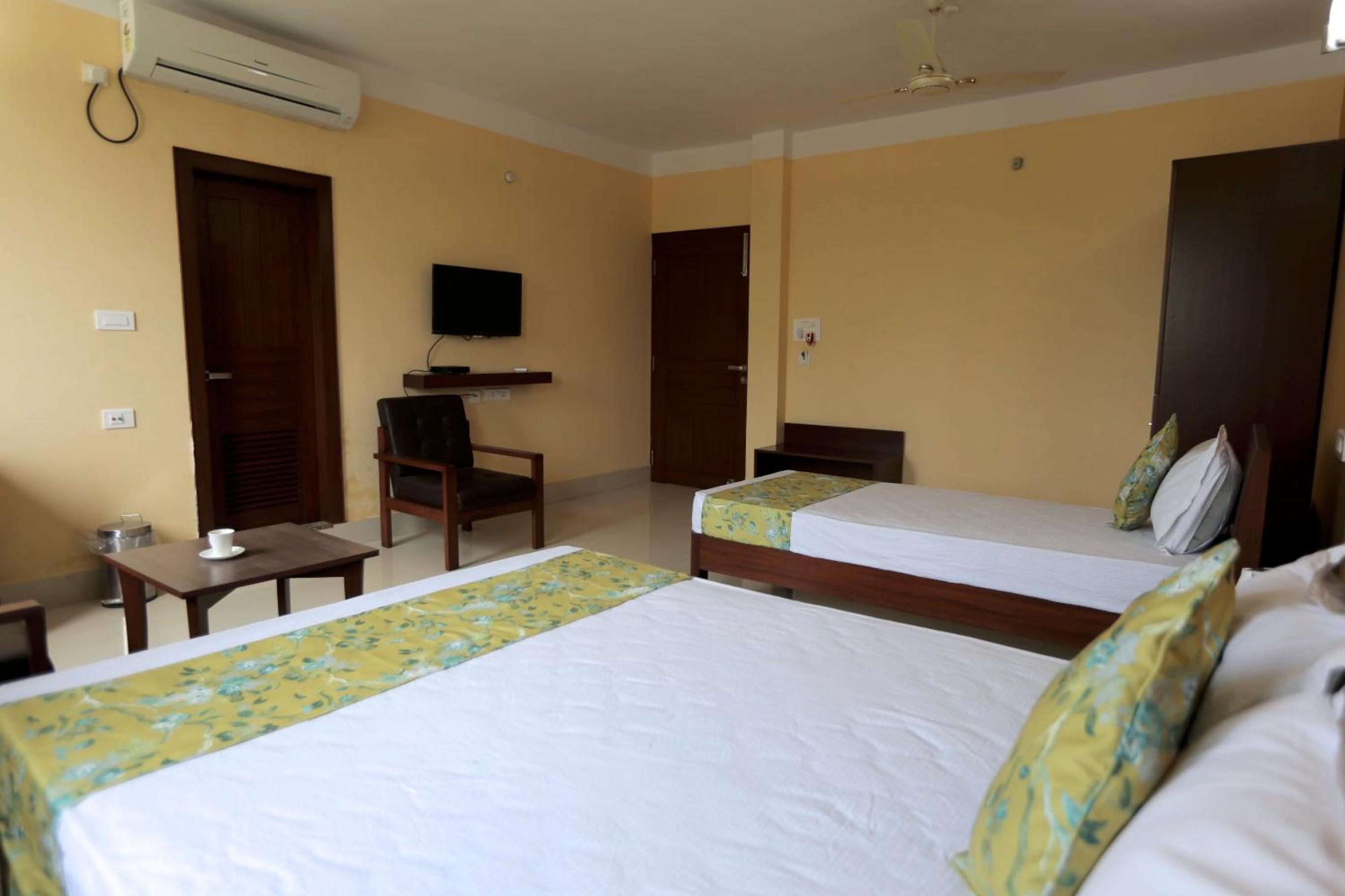 Deluxe Triple Room photo 3