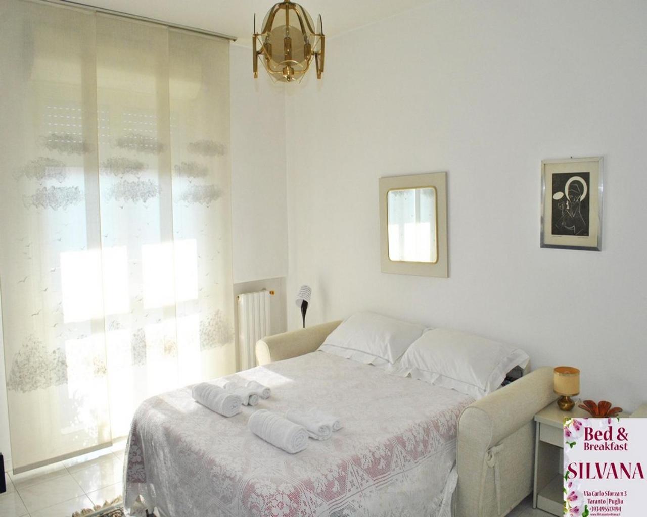 Double Room - Photo 11