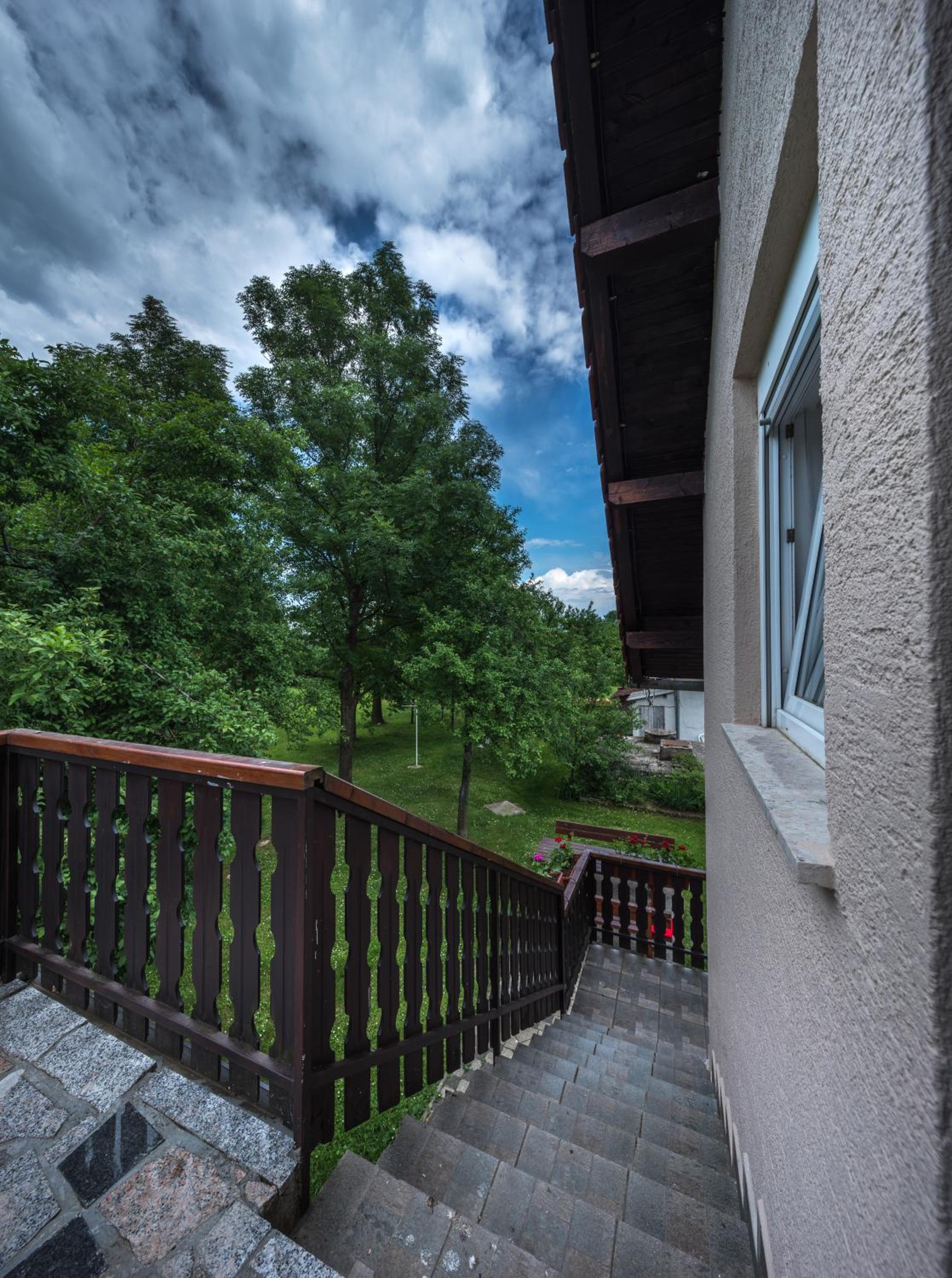 Apartment with Balcony - Photo 13