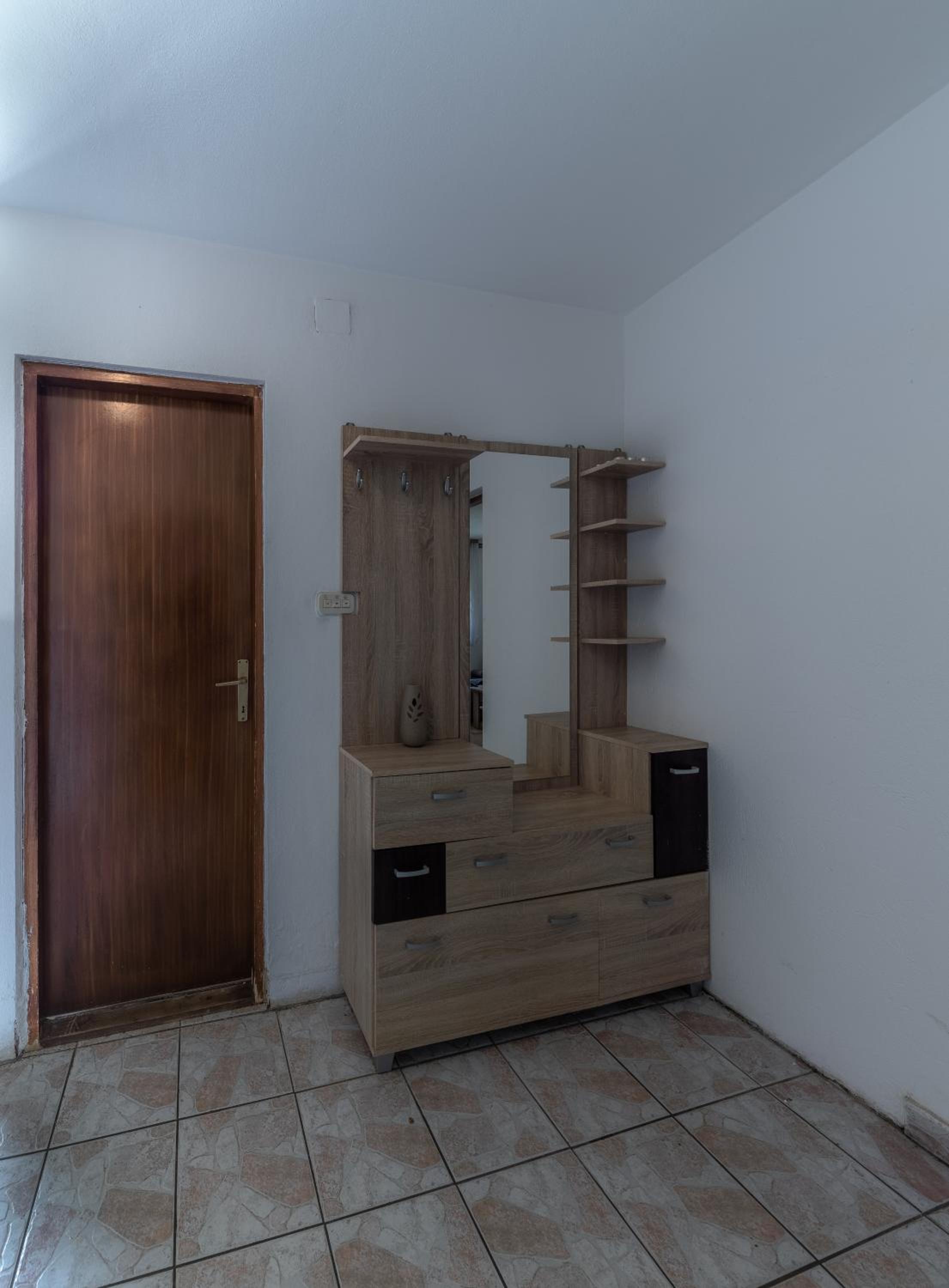 Apartment - Ground Floor - Photo 1