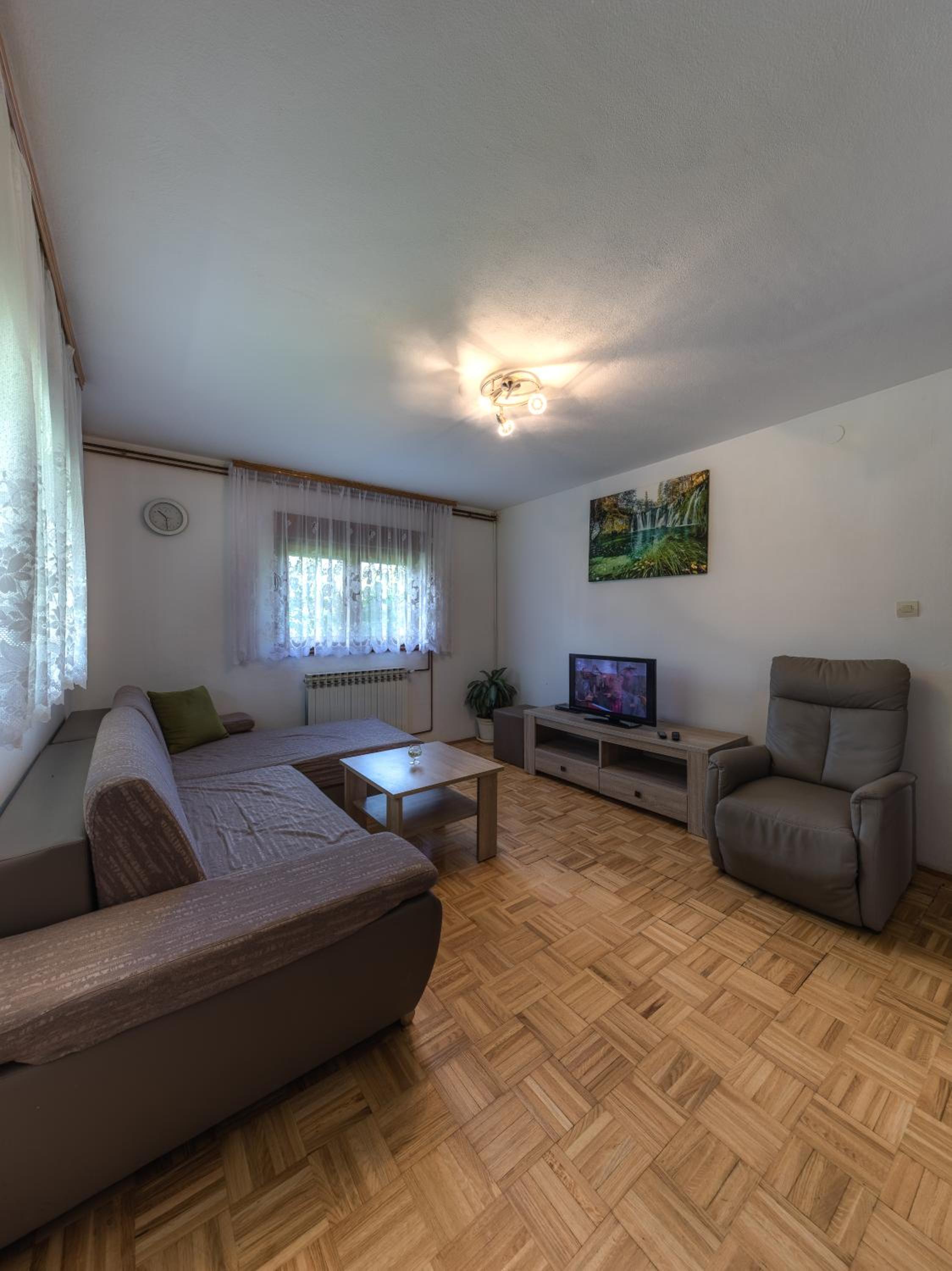 Apartment - Ground Floor - Photo 22
