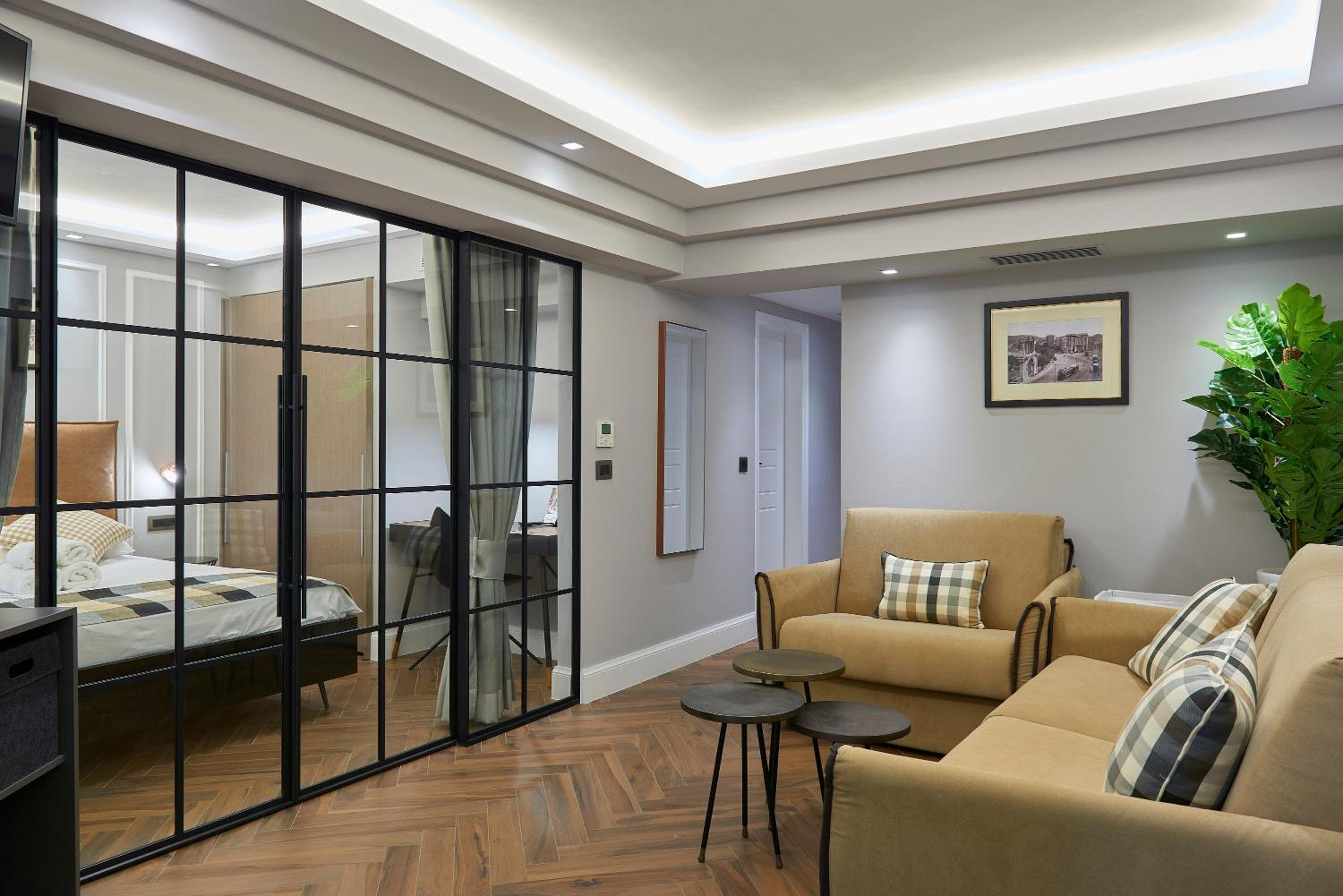 The Marble House Apartment photo 2