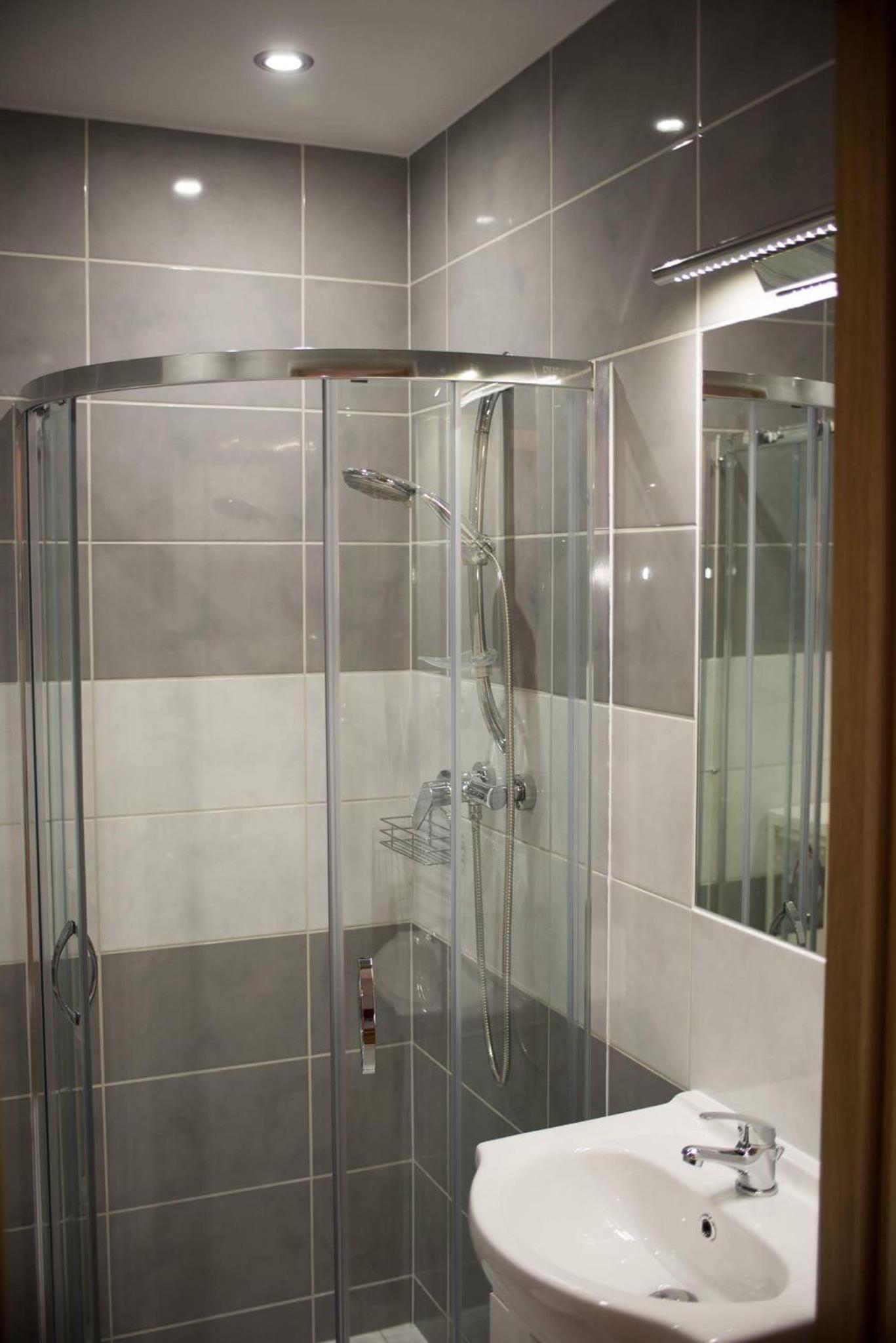 Double Room with Private External Bathroom photo 2