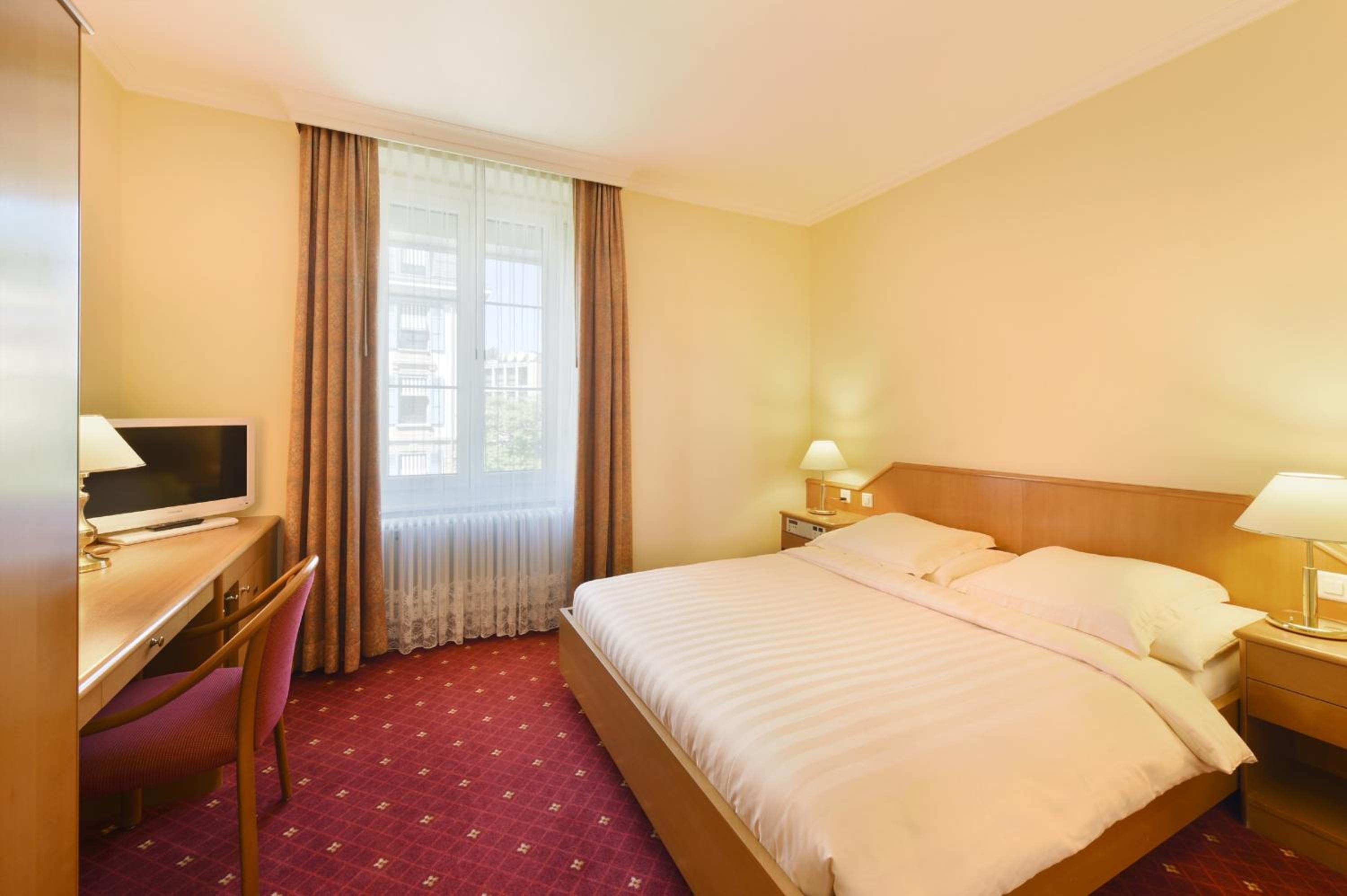 Available room
