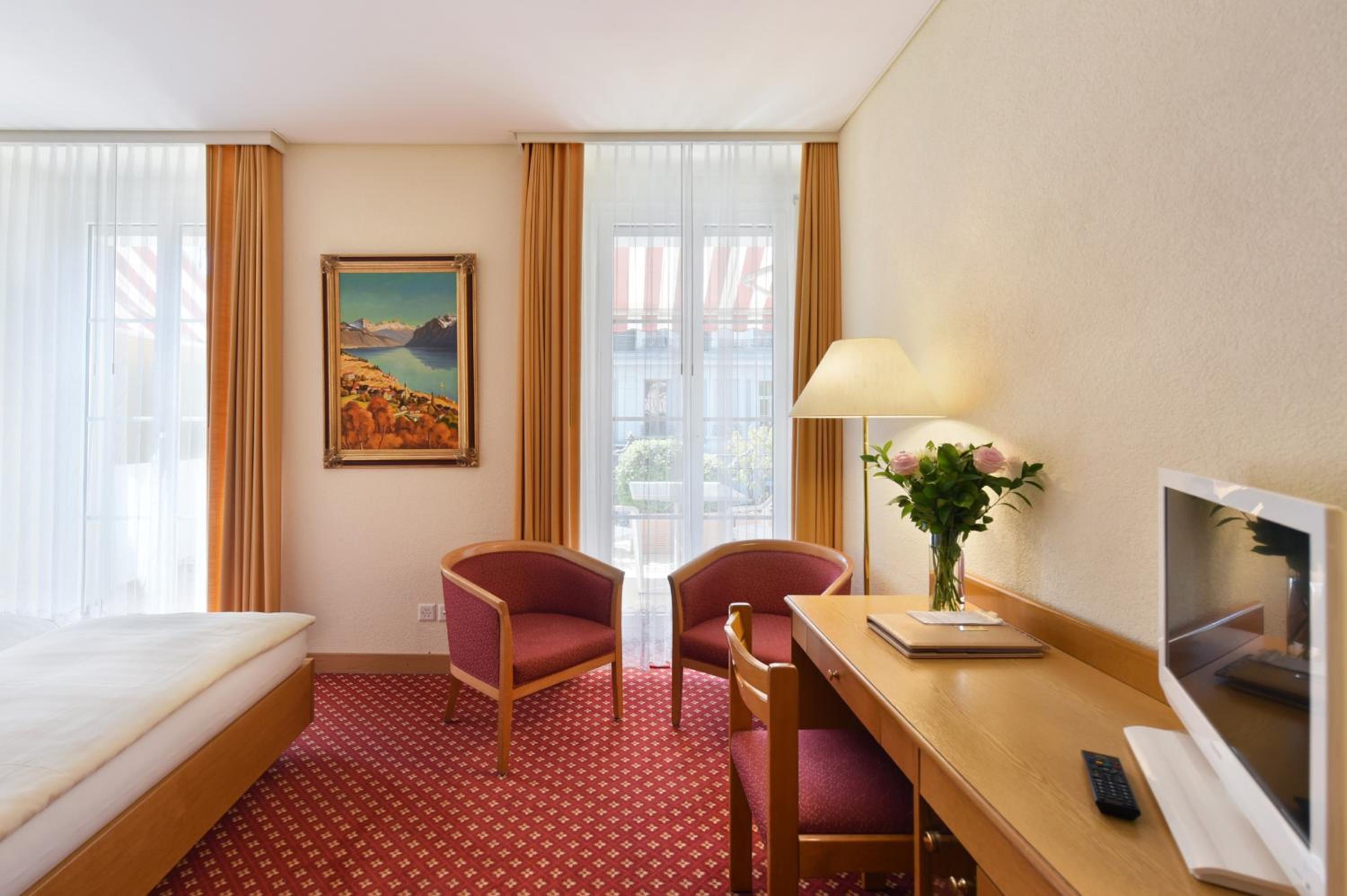 Superior Twin Room with Balcony  - Photo 8
