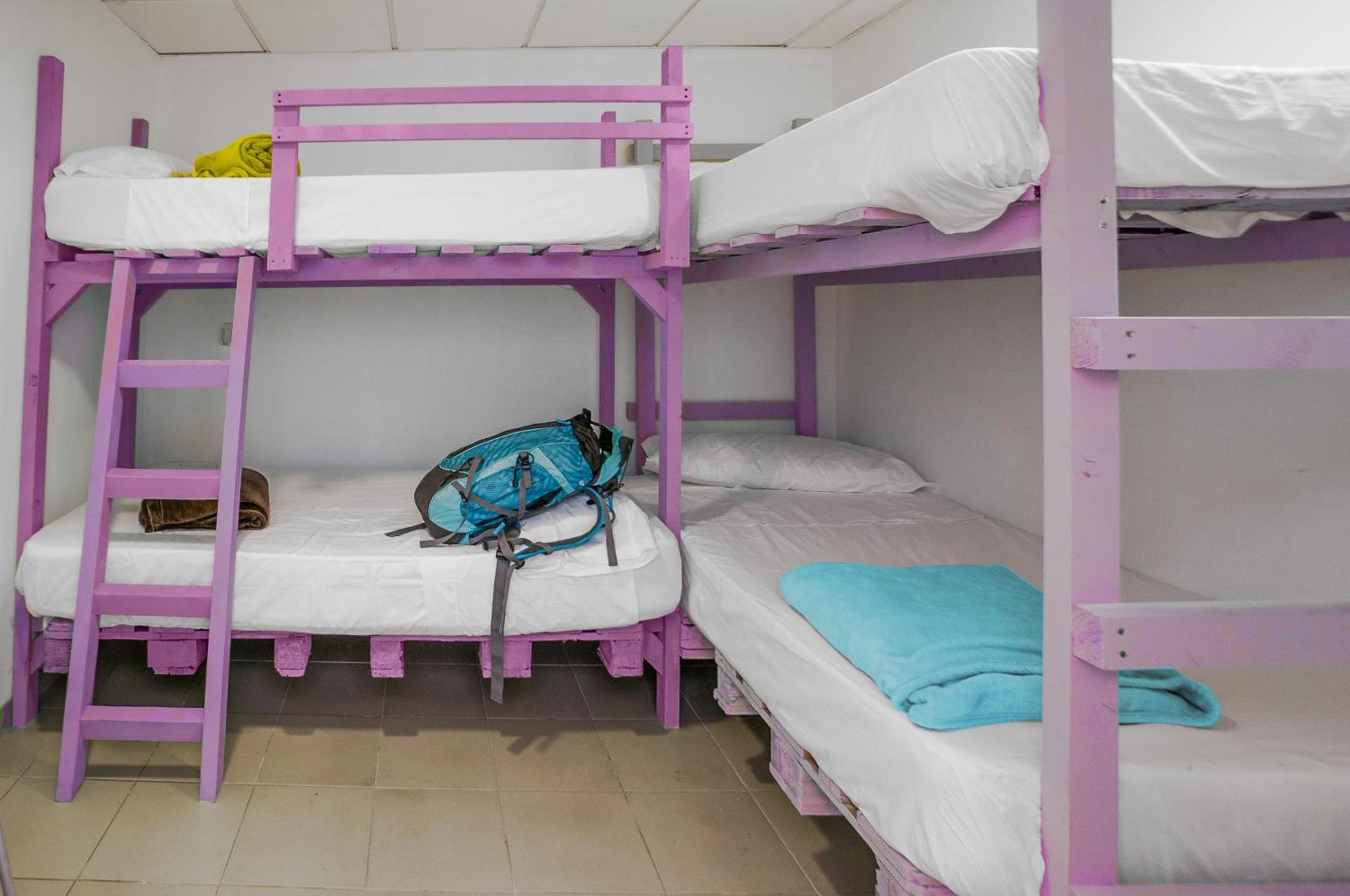 Litera en habitación compartida de mujeres