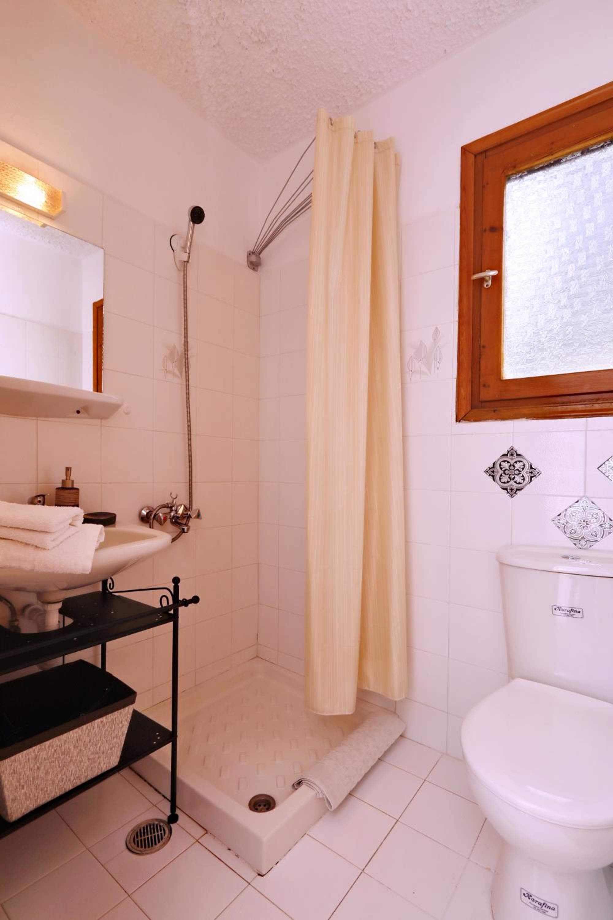 Apartment - Ground Floor photo 3