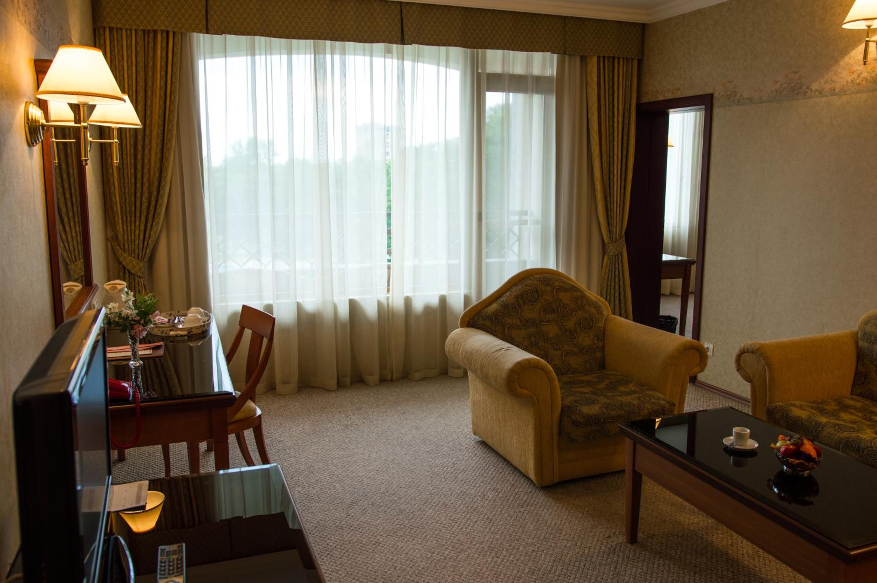 Junior Suite - Photo 1
