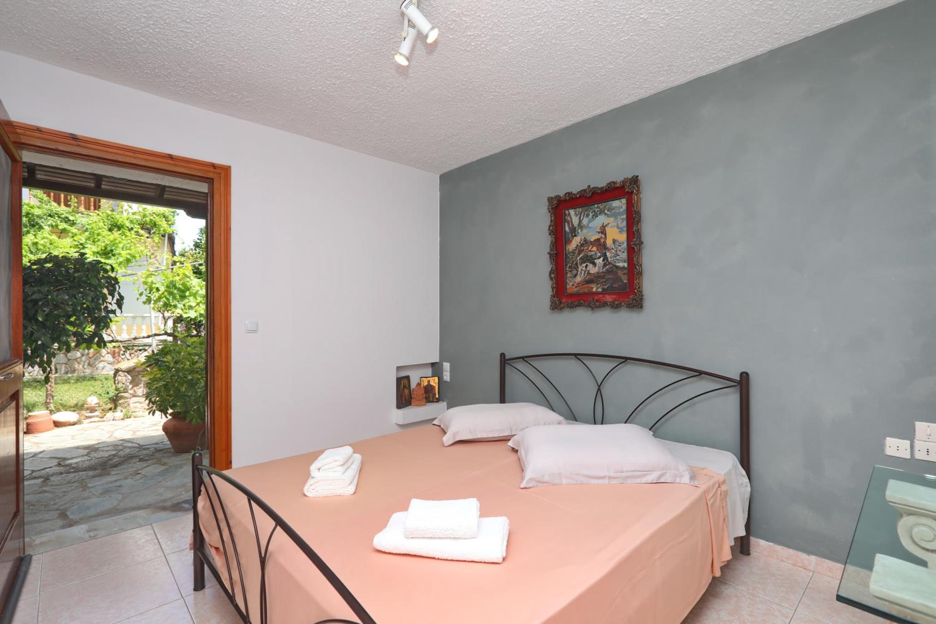 Apartment - Ground Floor - Photo 9