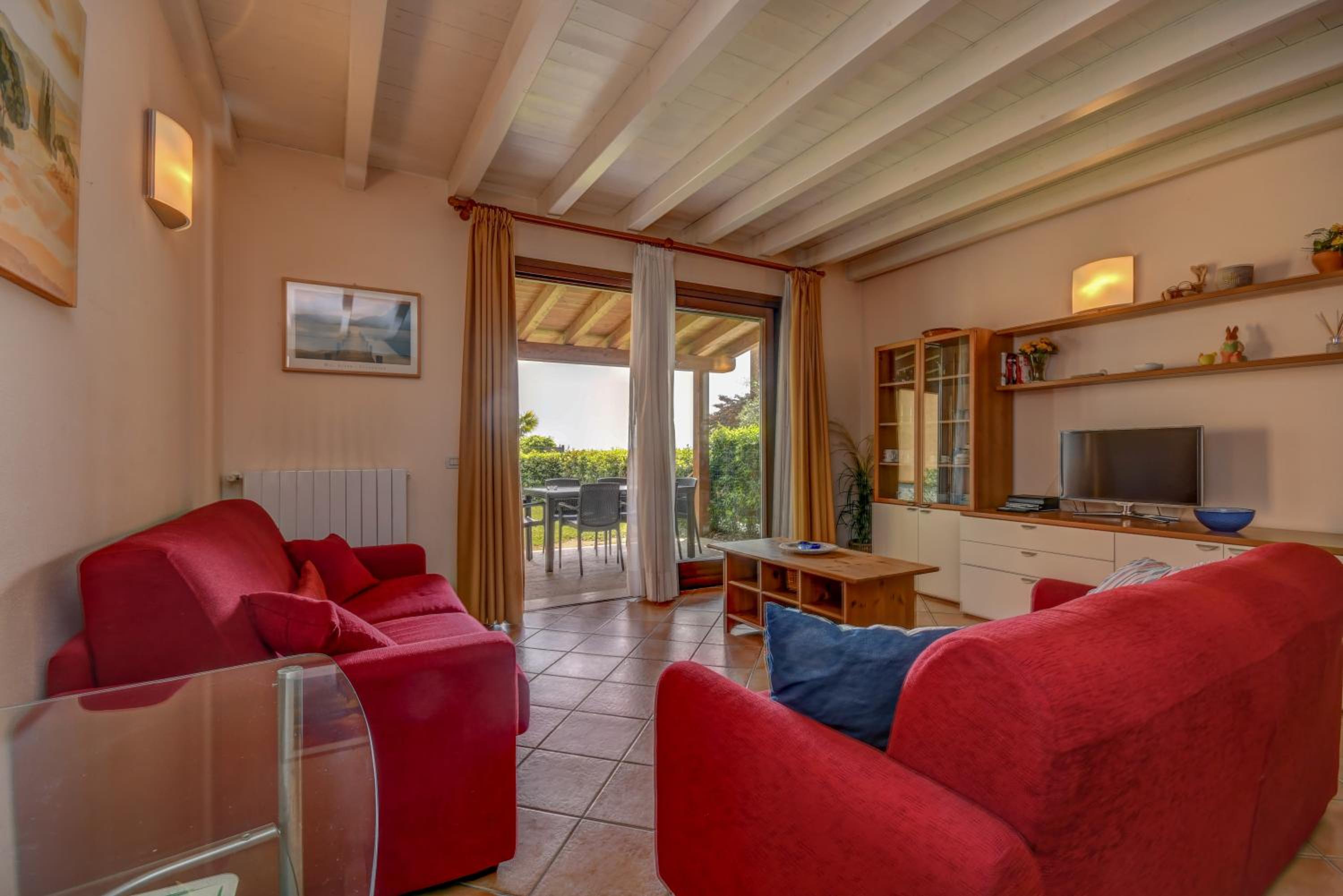Superior Two-Bedroom Apartment with Lake View