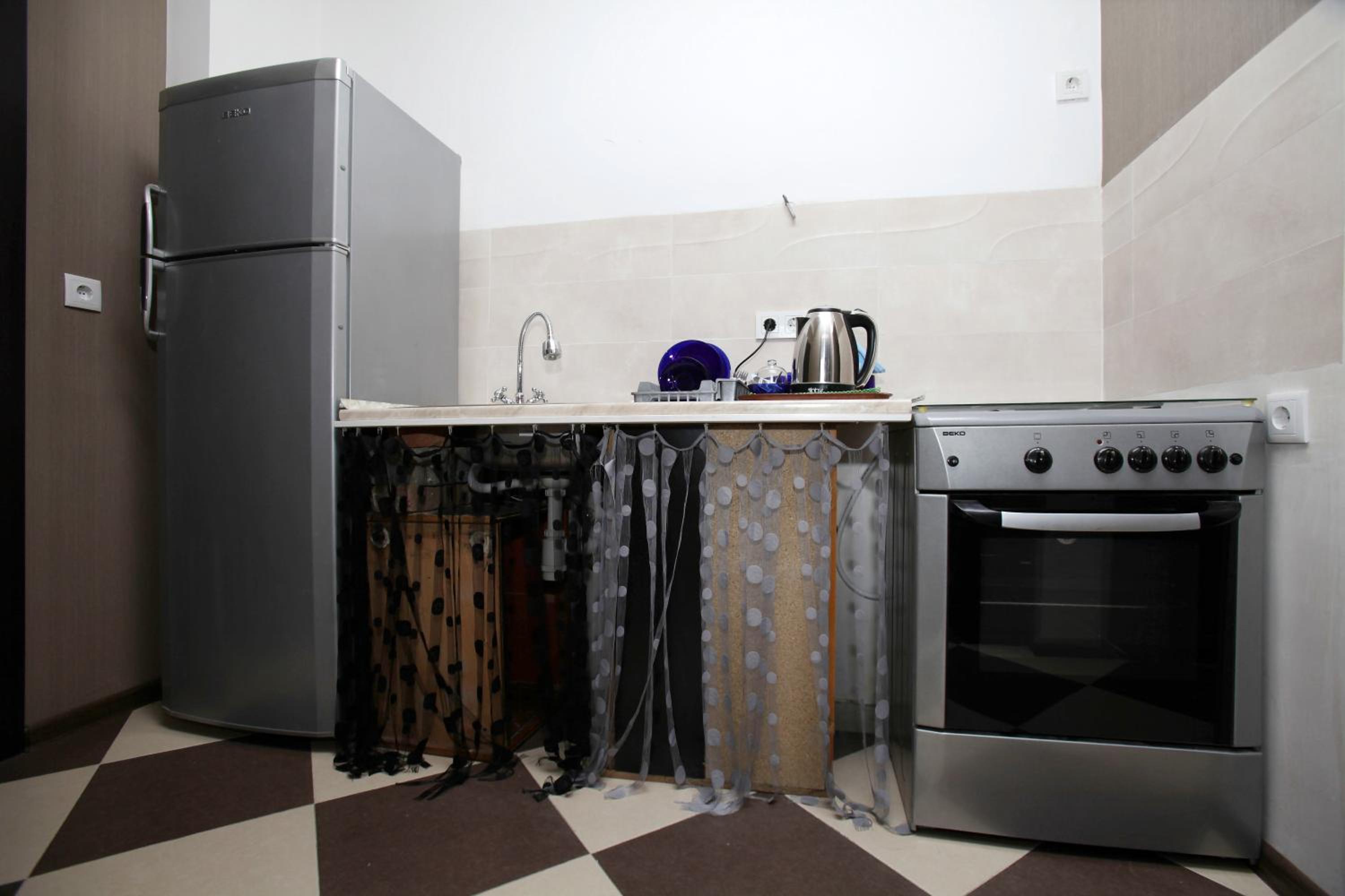 Apartment with Balcony - Photo 11