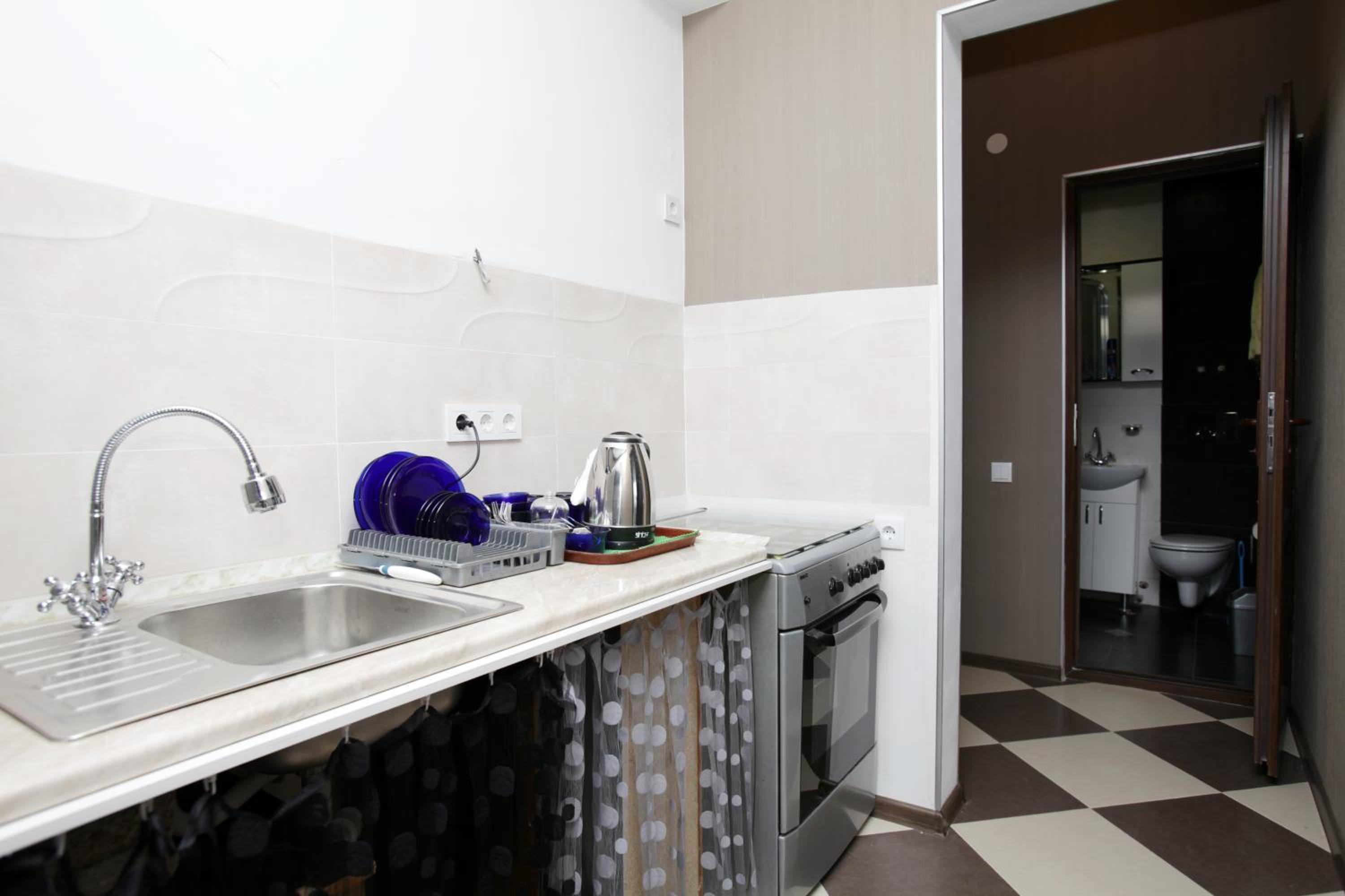Apartment with Balcony - Photo 12