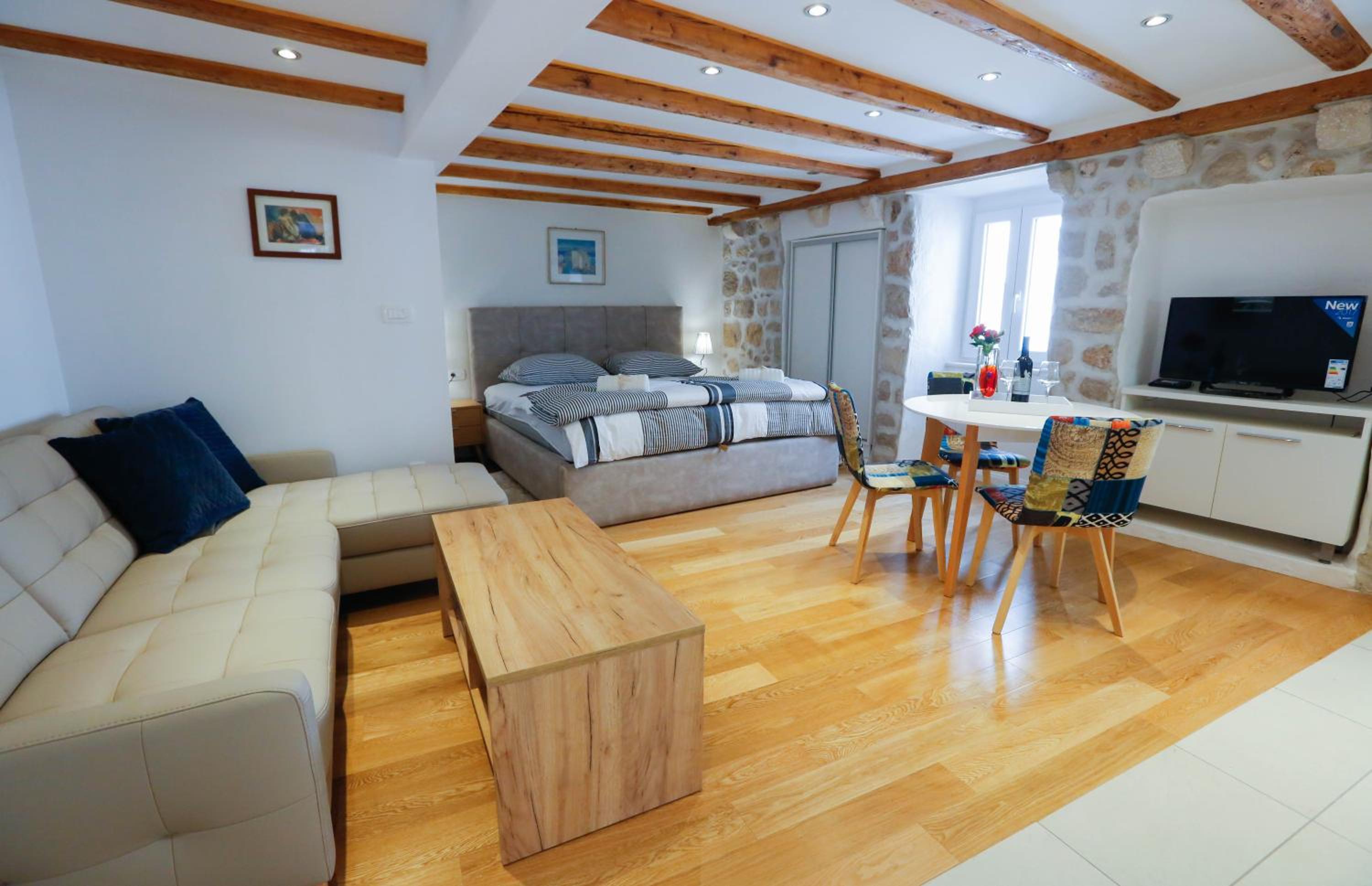 Studio Apartment