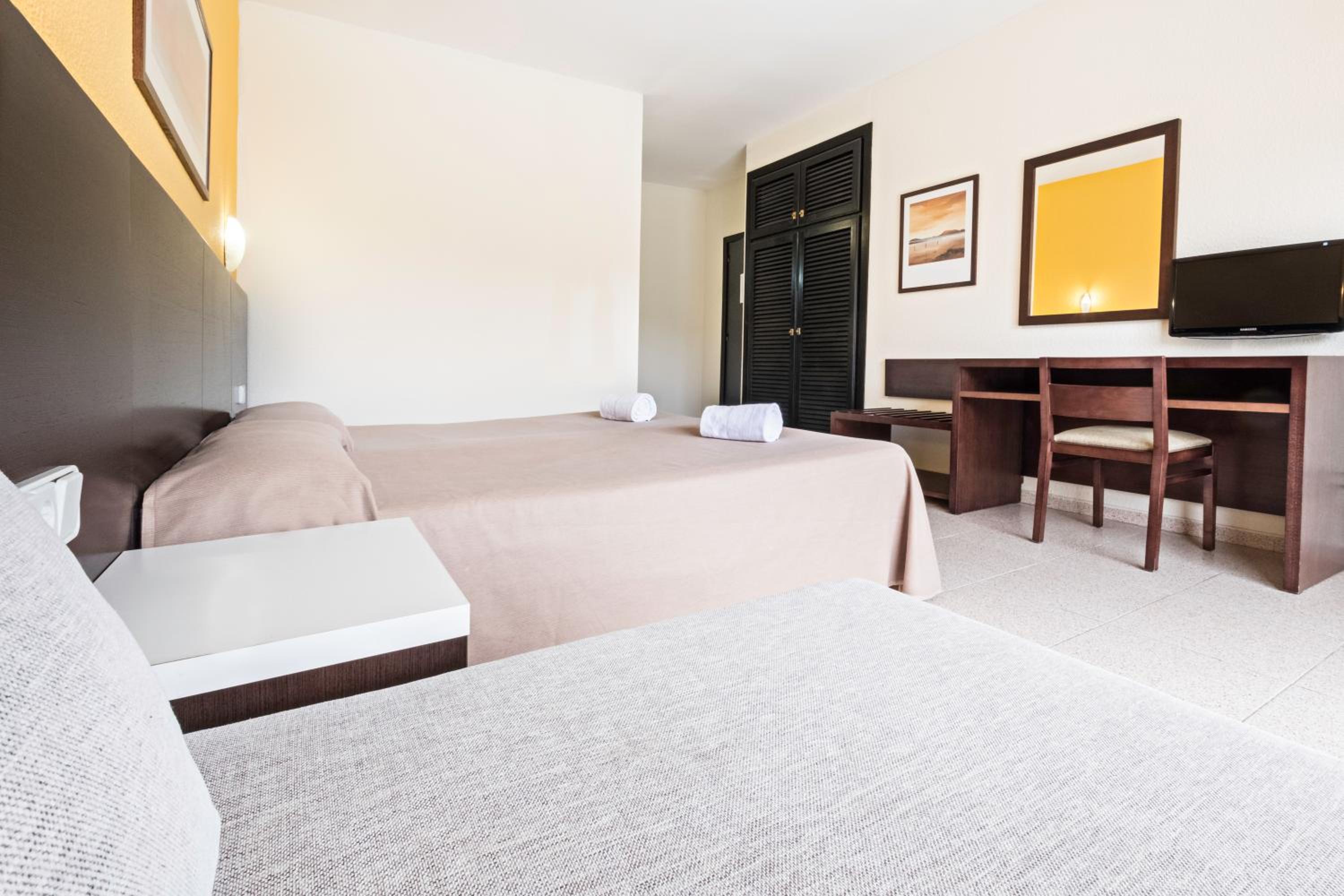Twin Room Mar Amantis II - Photo 4
