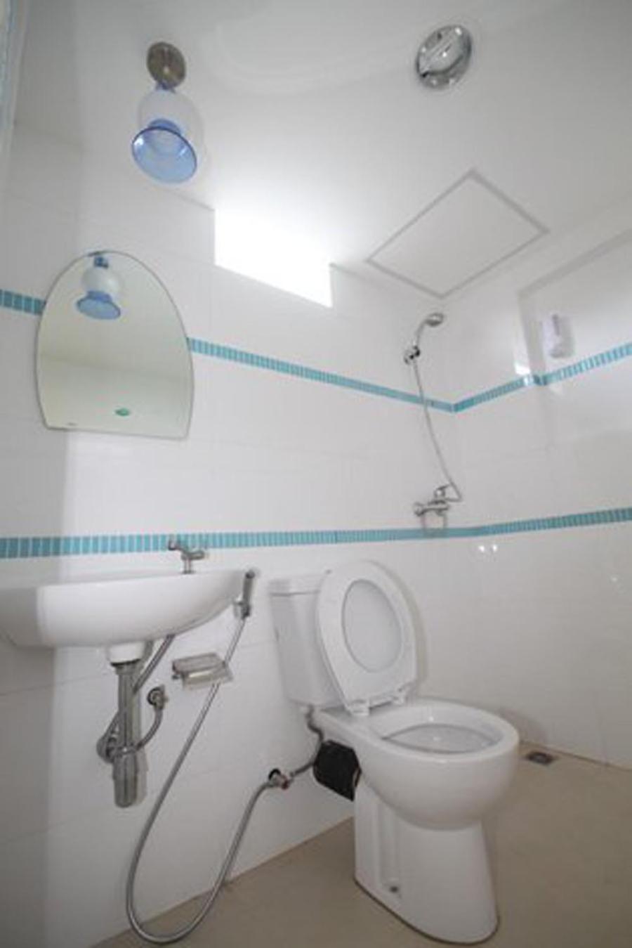 Standard Double or Twin Room - Photo 5