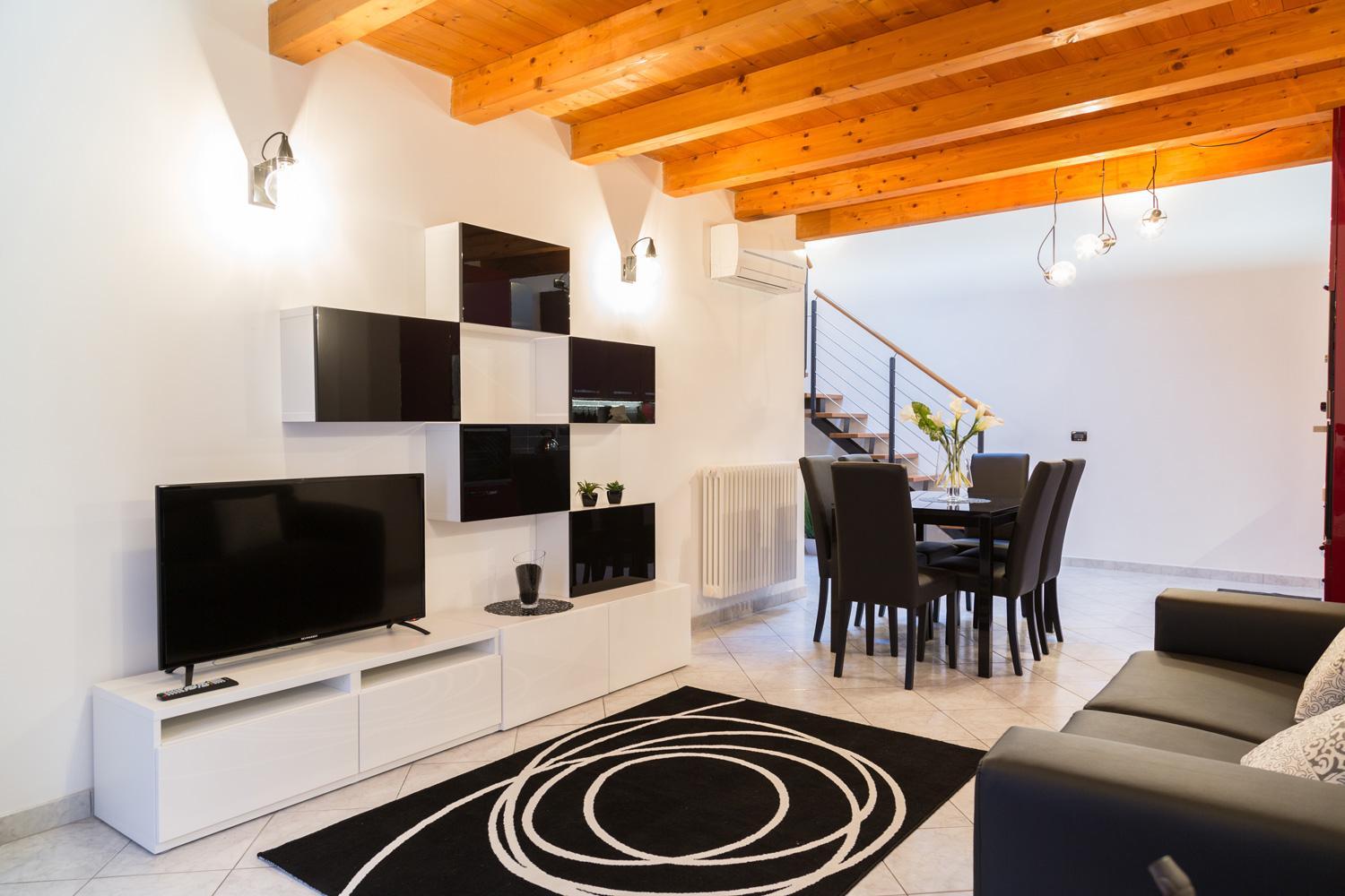 Apartment photo 1