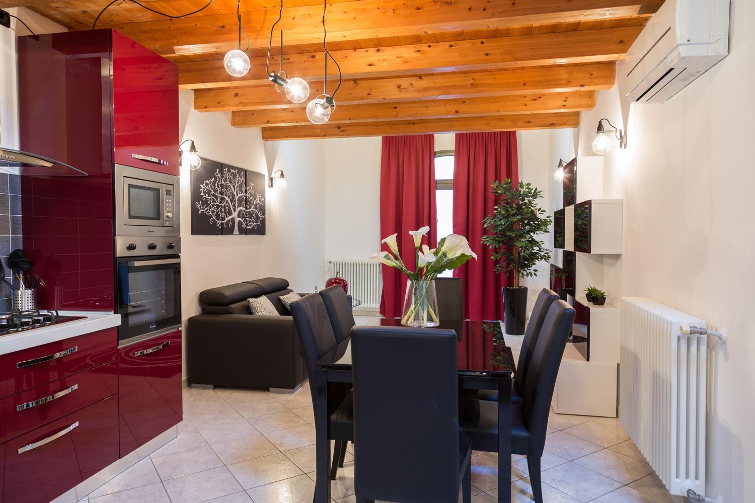 Apartment photo 2