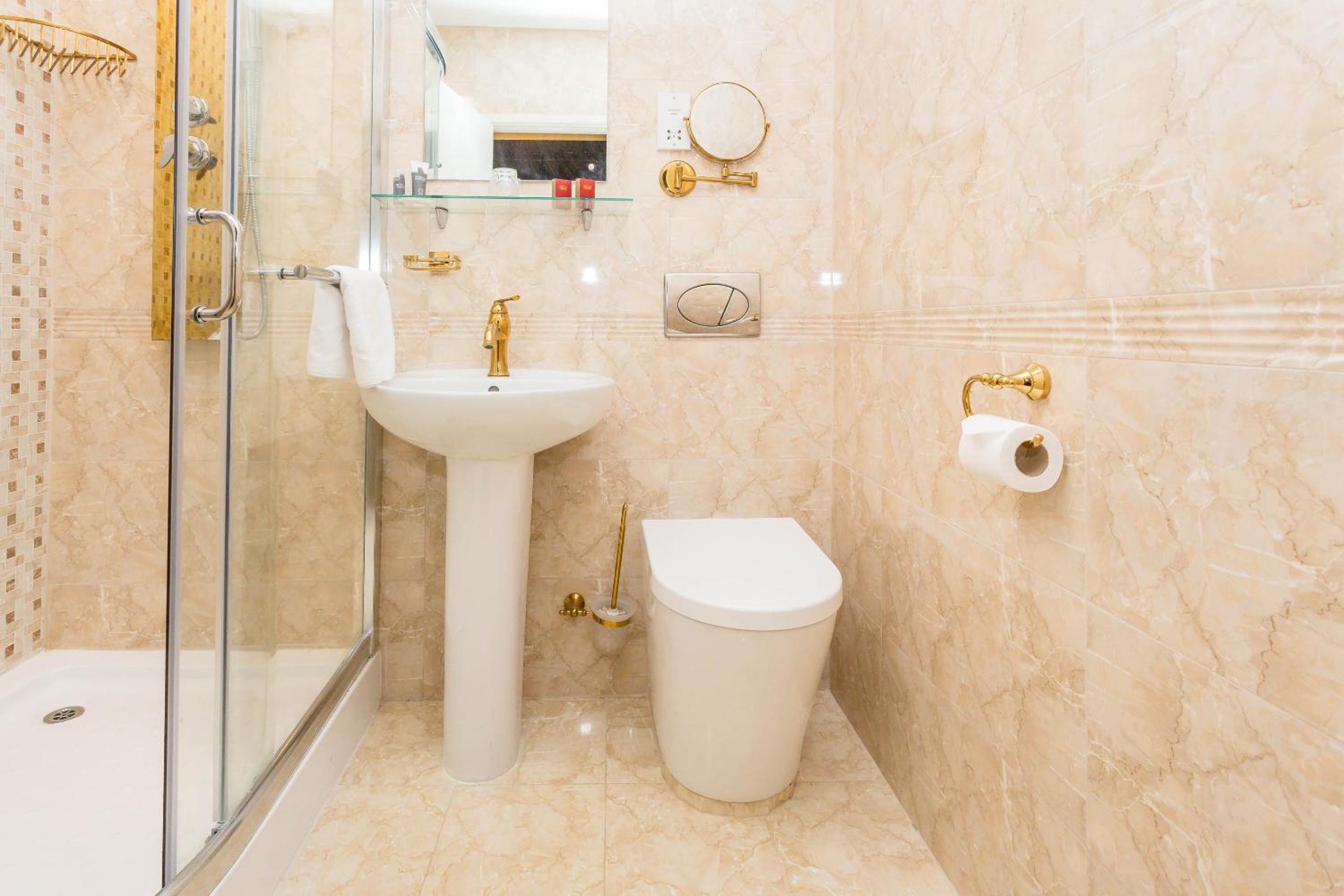 Superior Double Room - Photo 10