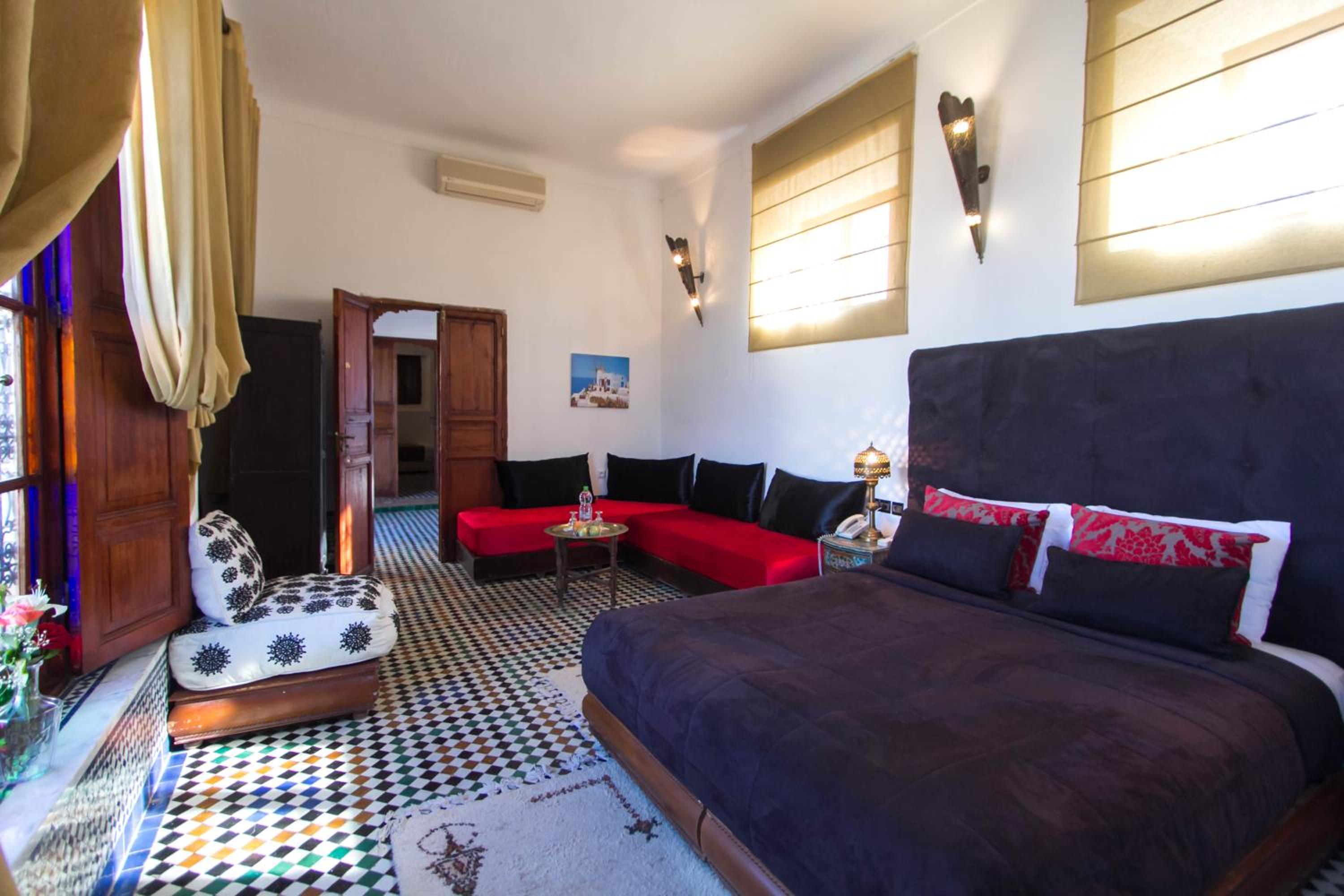 Avempace - Suite - Photo 1