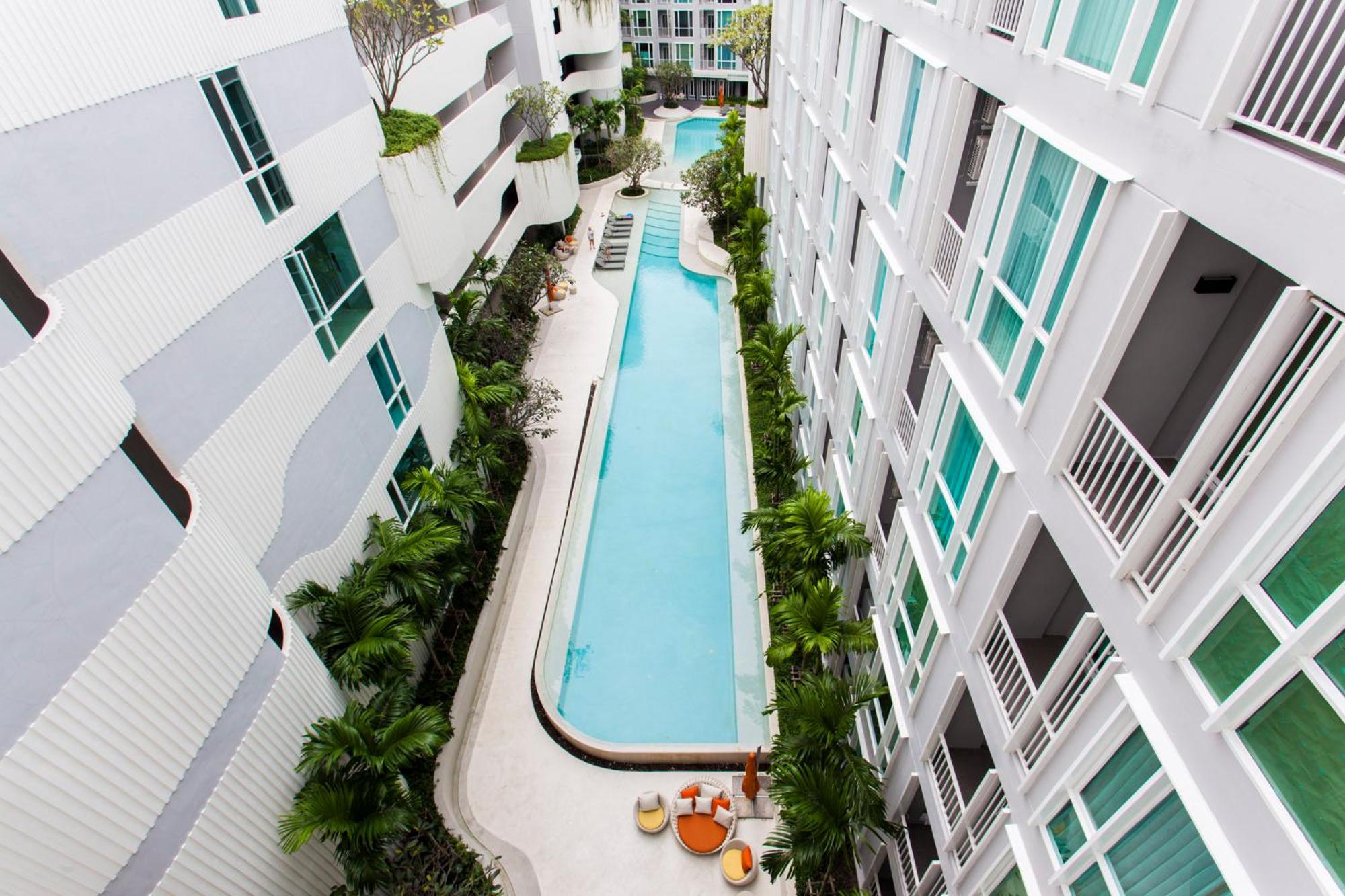 Apartment with Pool View  - Photo 18