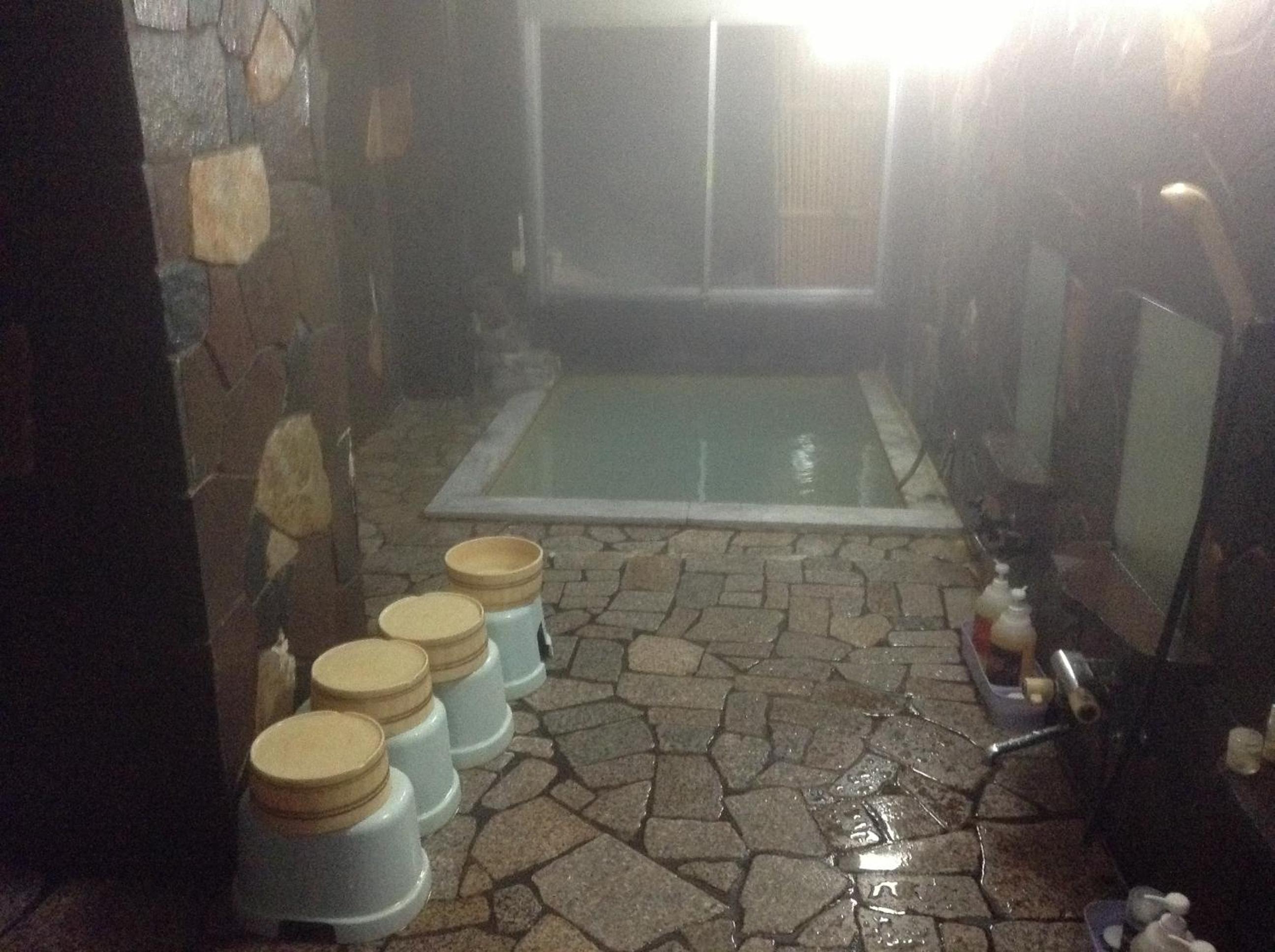 Japanese-Style Twin Room with Shared Bathroom photo 2