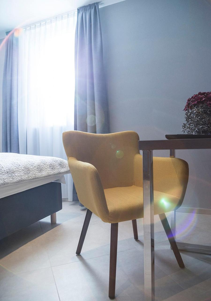 Double Room - Photo 5
