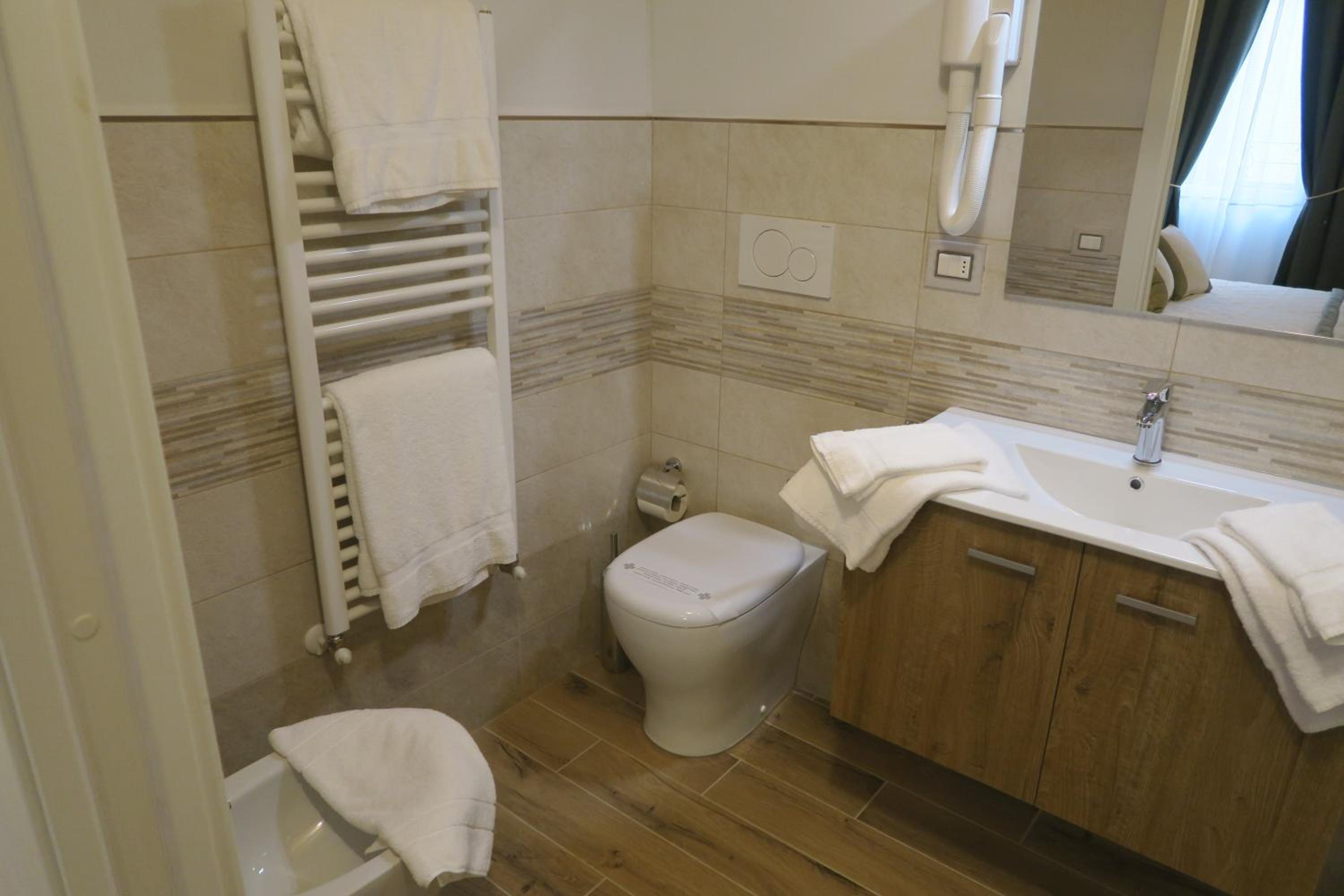 Superior Triple Room photo 2
