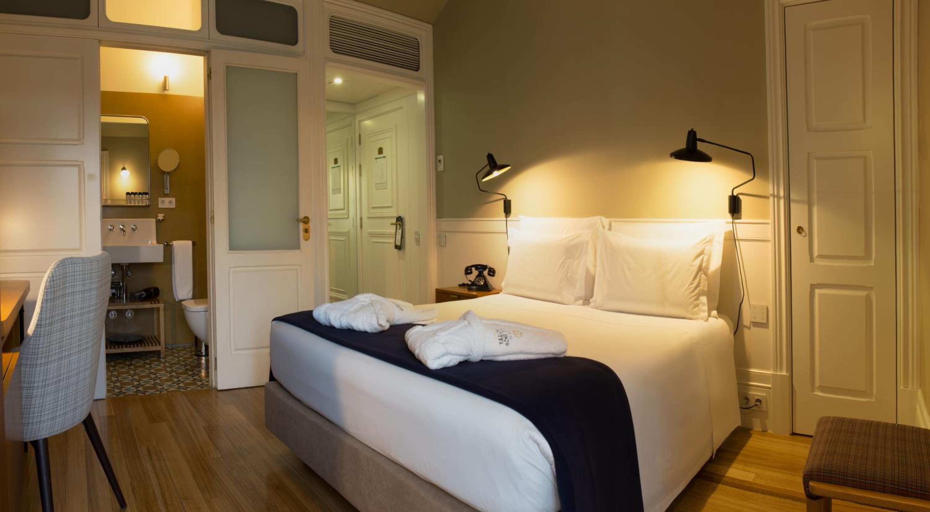 Chambre Double – Vue sur Ville
