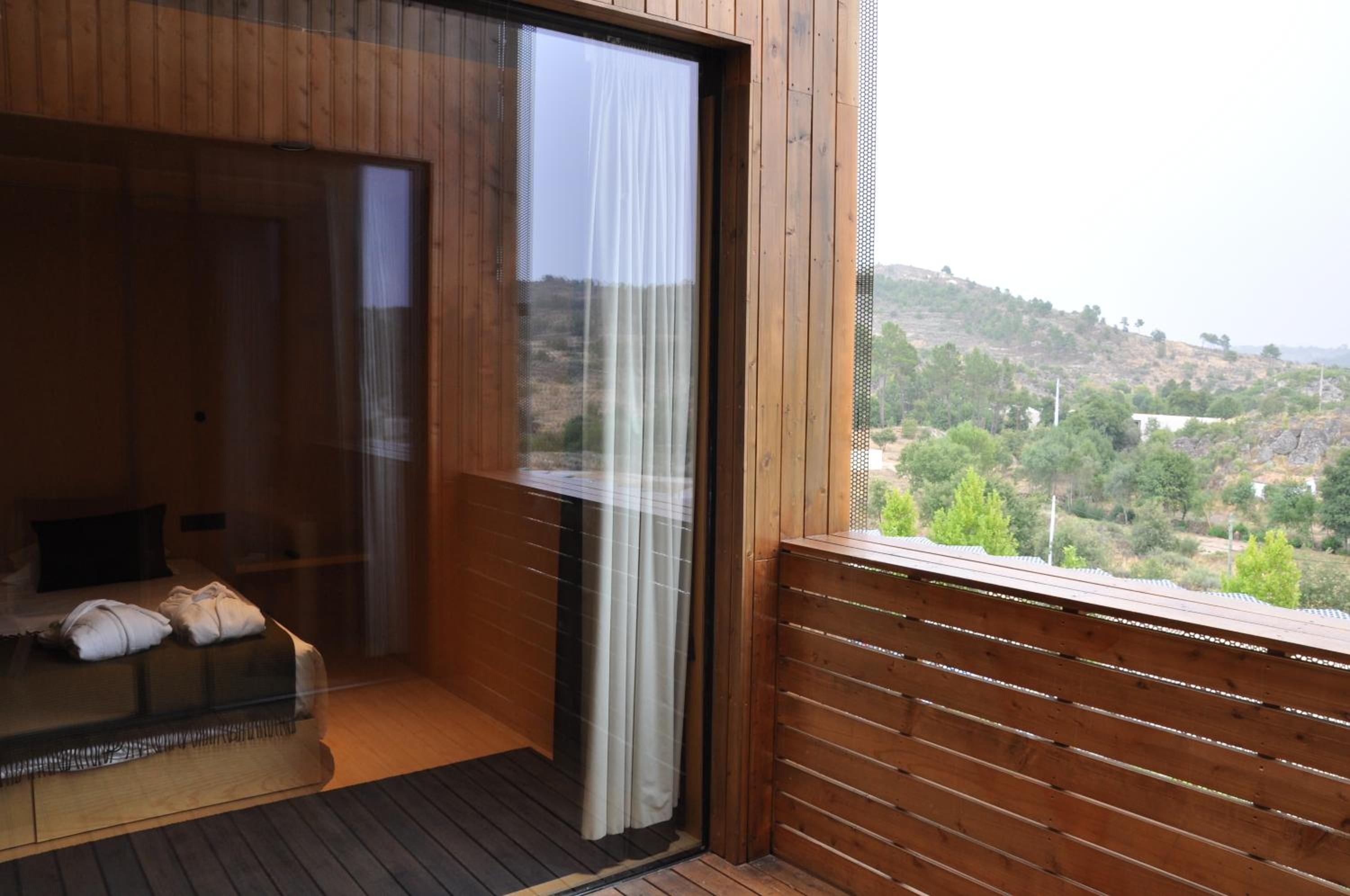 Junior Suite with Balcony photo 2