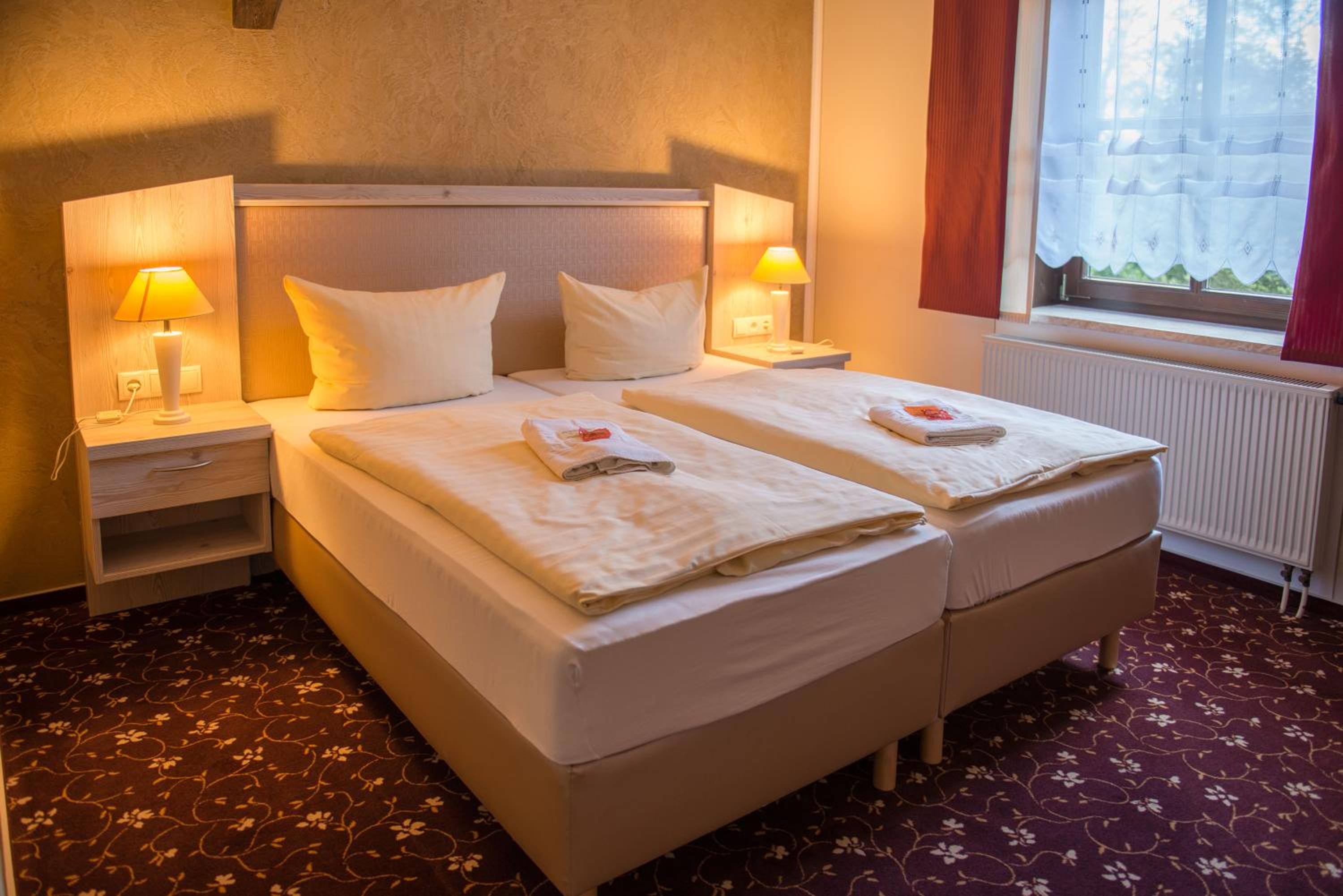 Basic Triple Room
