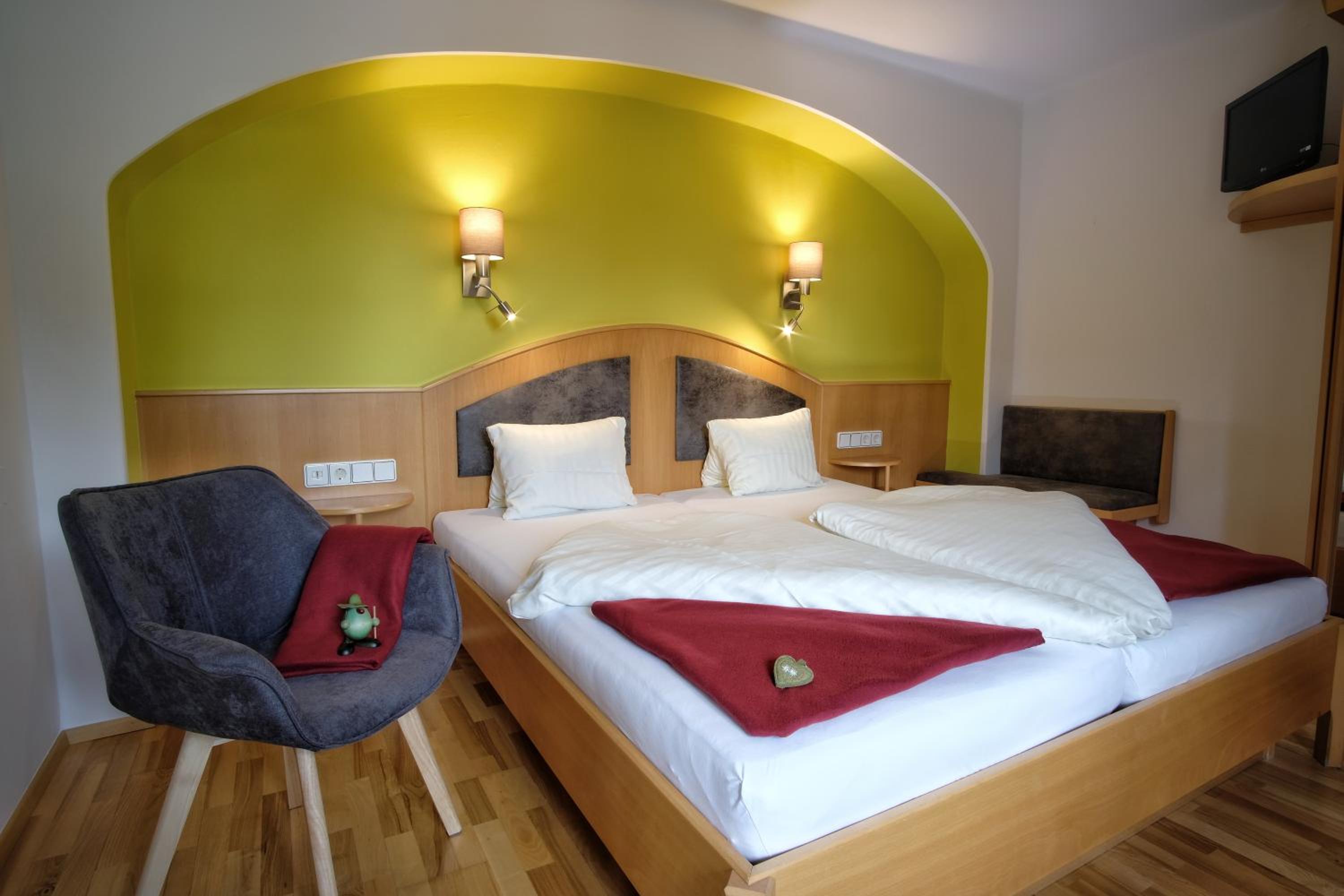 Suite with Lake View