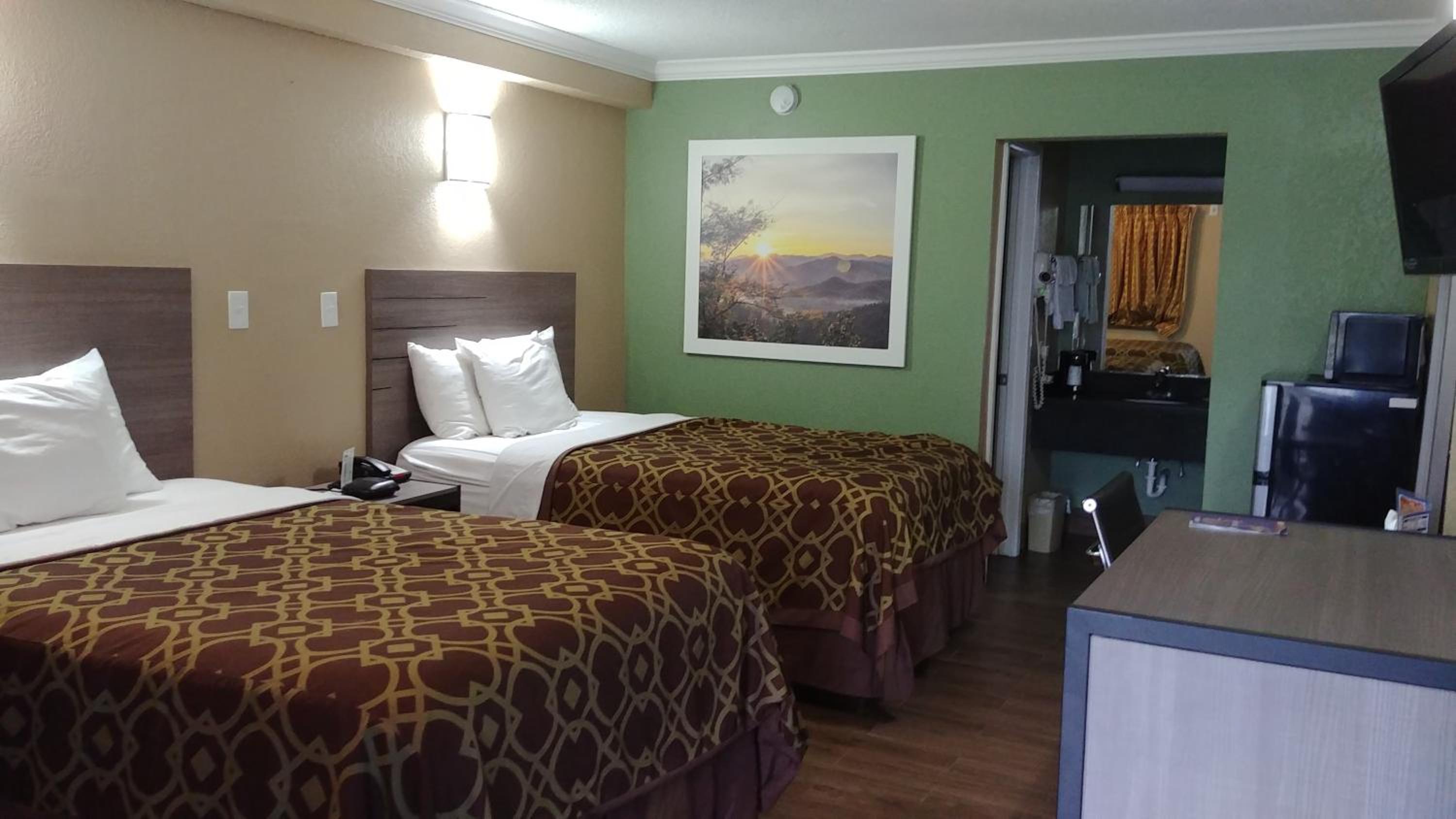 Double Room with Two Double Beds - Non-Smoking - Photo 7